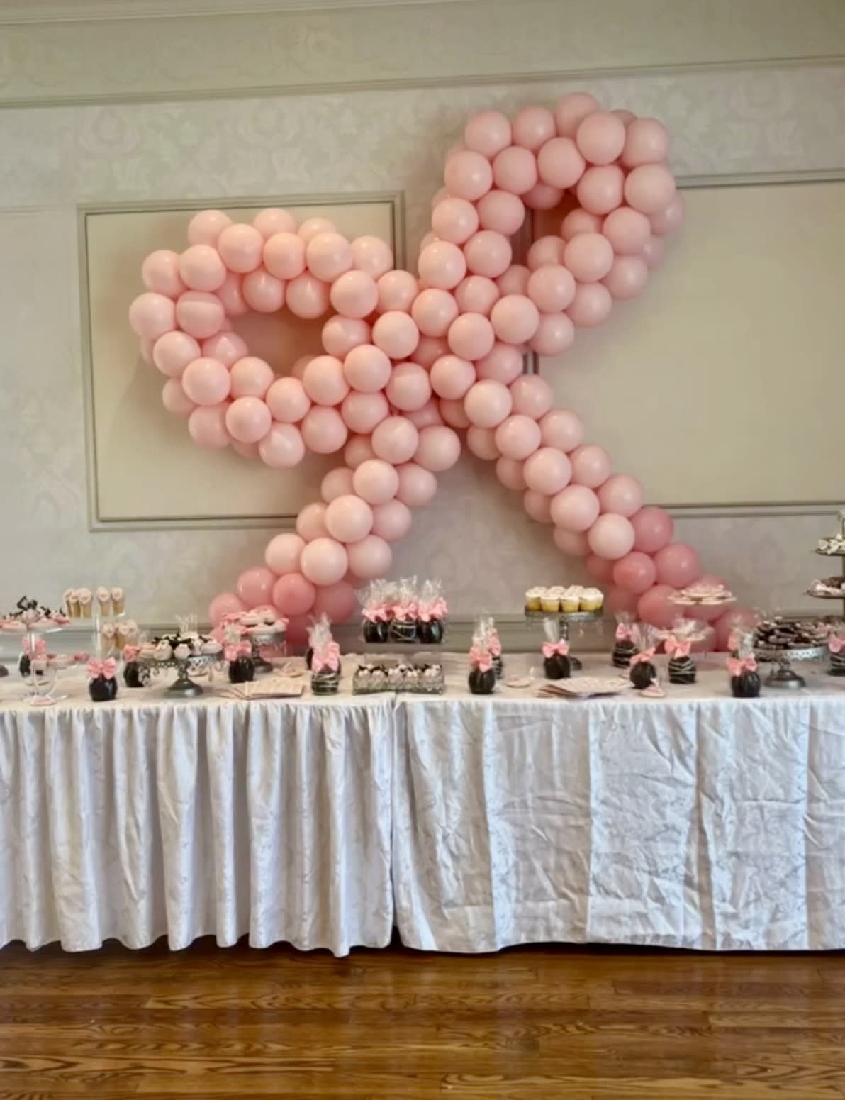 The Grand Ballon Bow