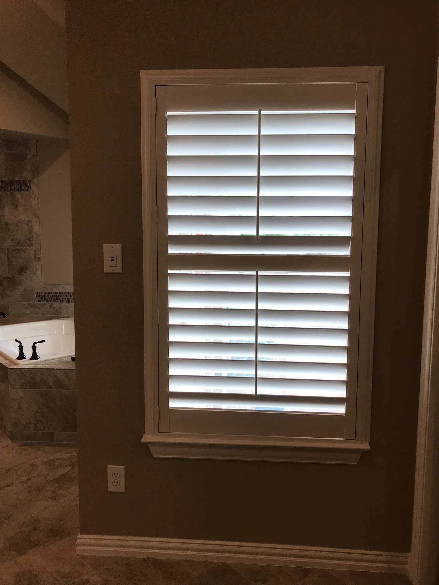 Hunter Douglas Palm Beach Polysatin Vinyl Shutters, 3 1/2" louvers, White Silk, divider rails, front tilt rods, Colonial Z frame, 1 panel and 2 panels, faux shutters.