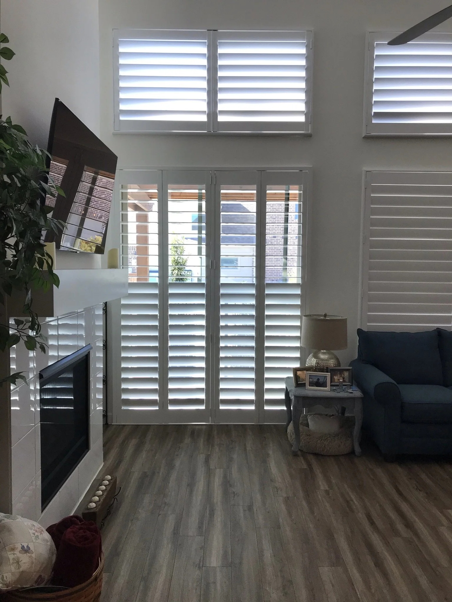 4 1/2" Clearview bi-fold wood shutter for sliding glass door, painted SW Pure White, 1 t-post, 4 panels.