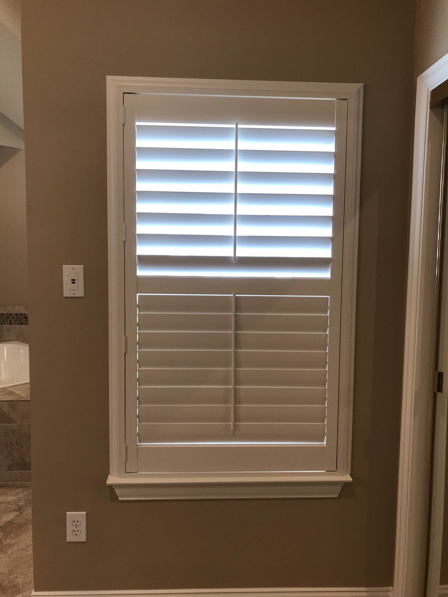 Hunter Douglas Palm Beach Polysatin Vinyl Shutters, 3 1/2" louvers, White Silk, divider rails, front tilt rods, Colonial Z frame, 1 panel and 2 panels, faux shutters.