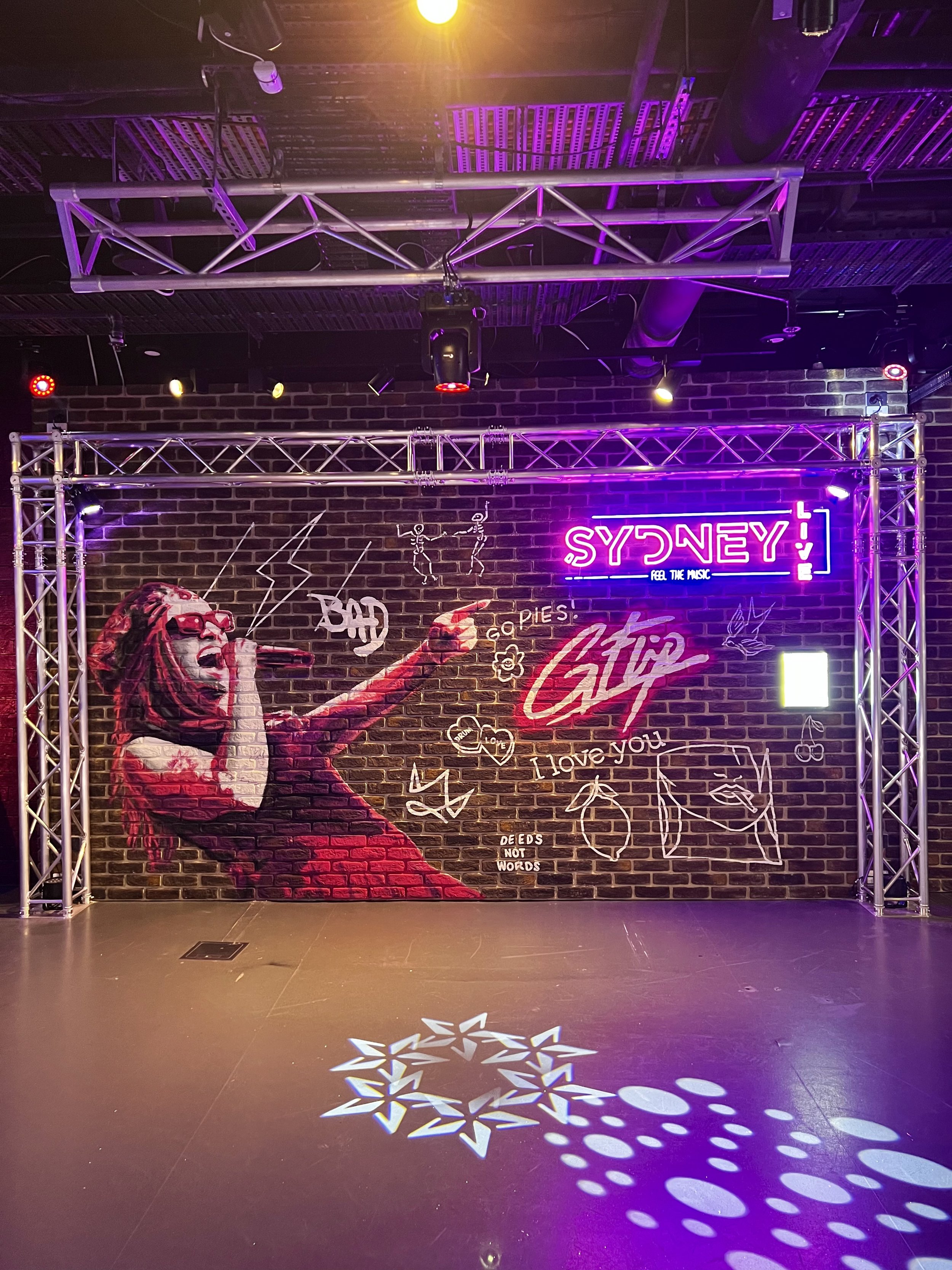 Madmme Tussauds // G-Flip