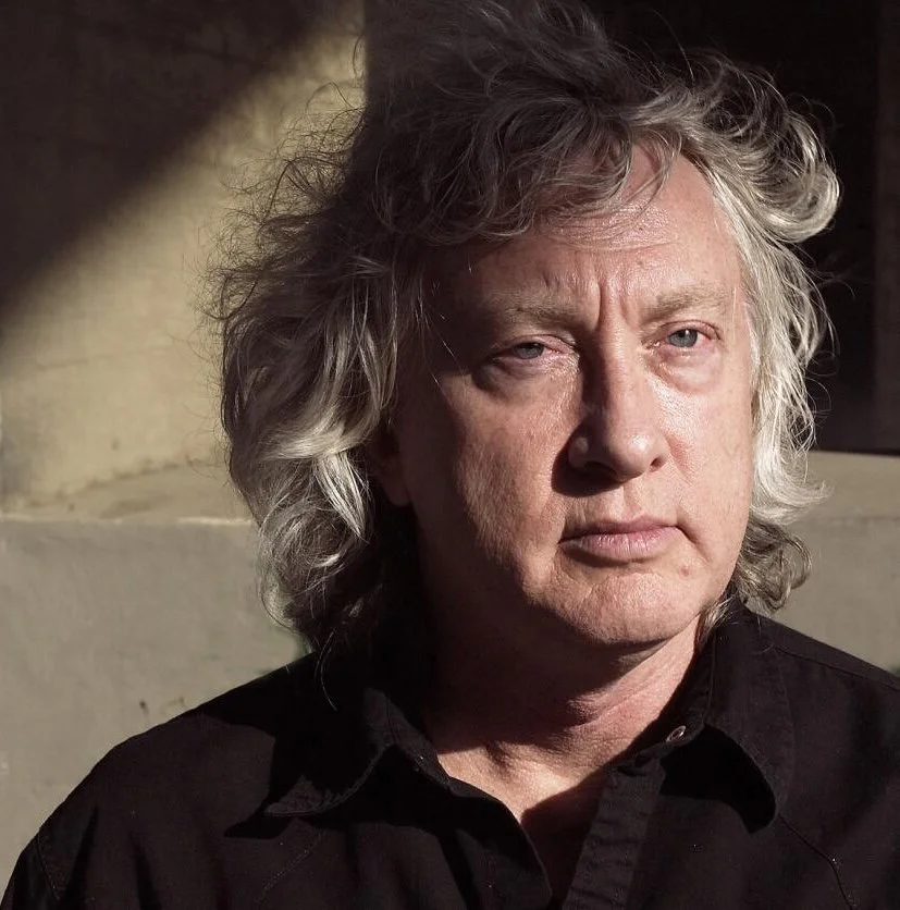 A portrait of the author Steve Erickson