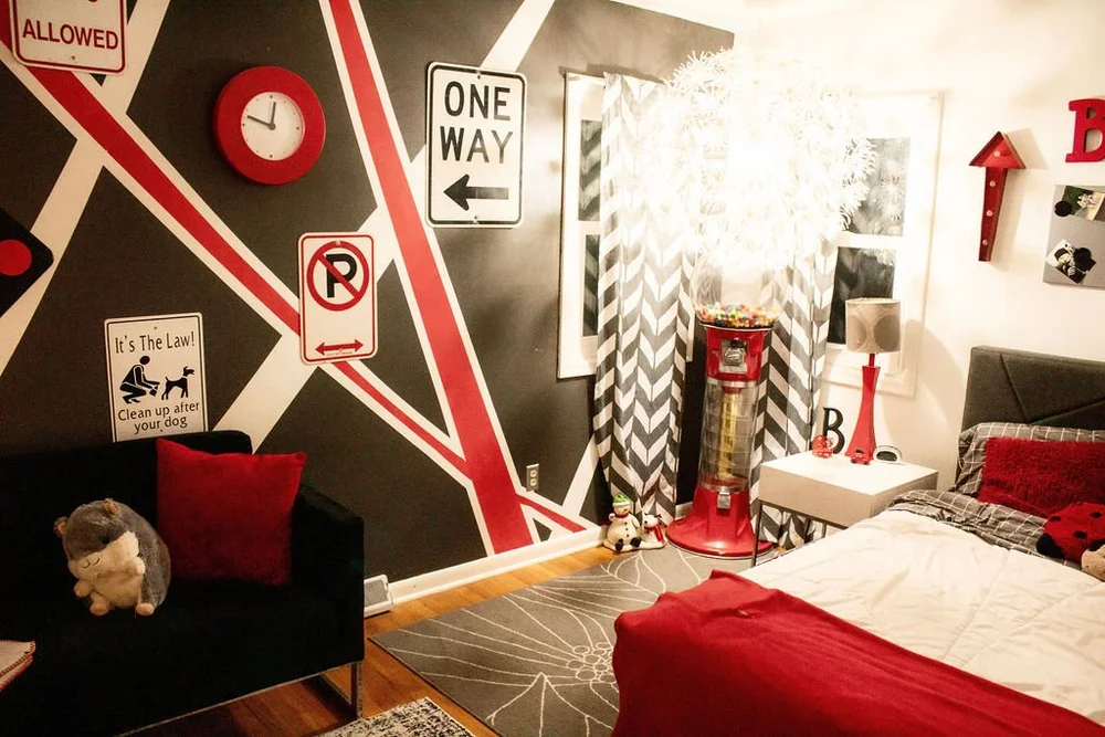 Scarlet Star themed bedroom