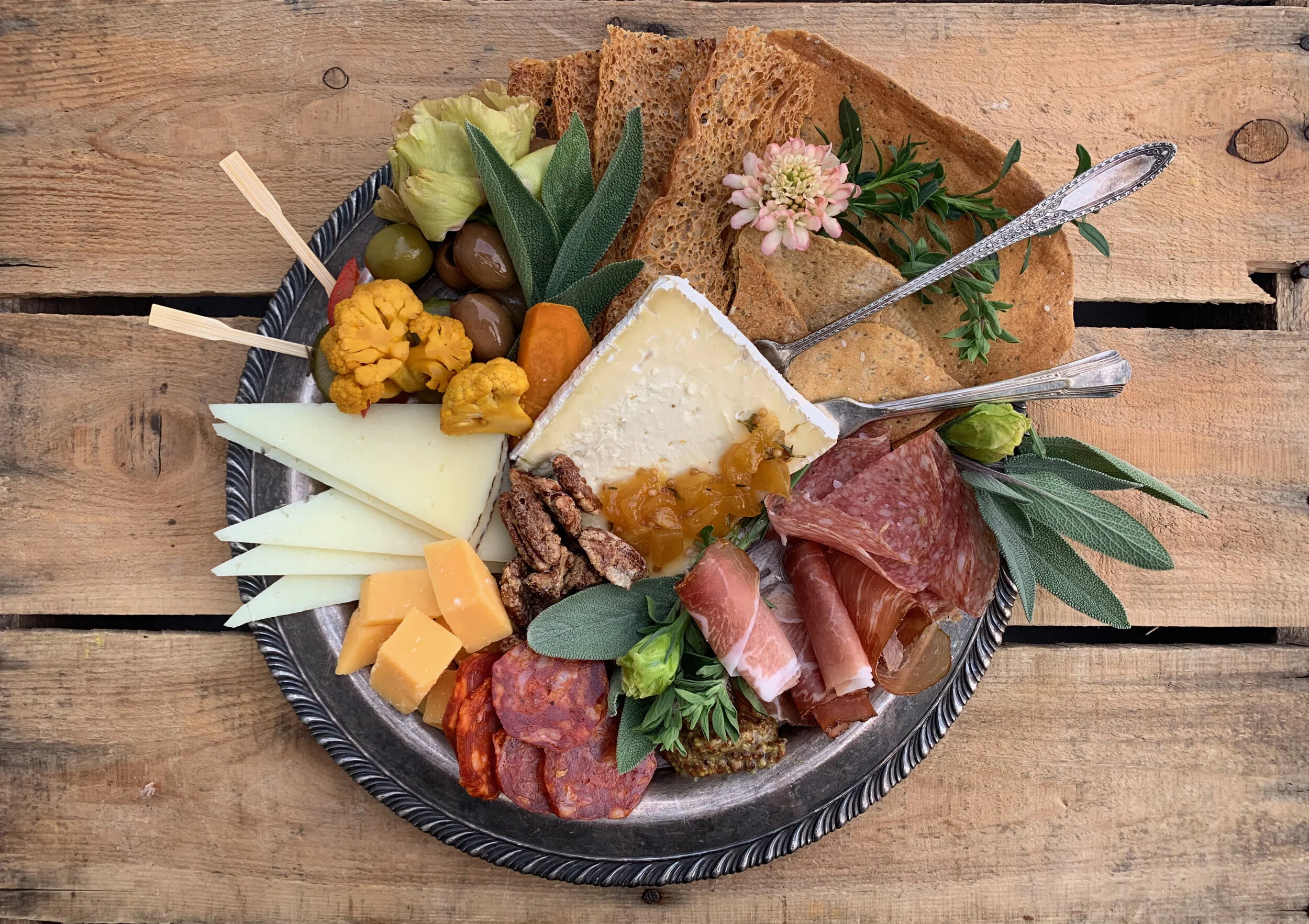 SQUARESPACE WEB_B+G PLATTTER.jpg