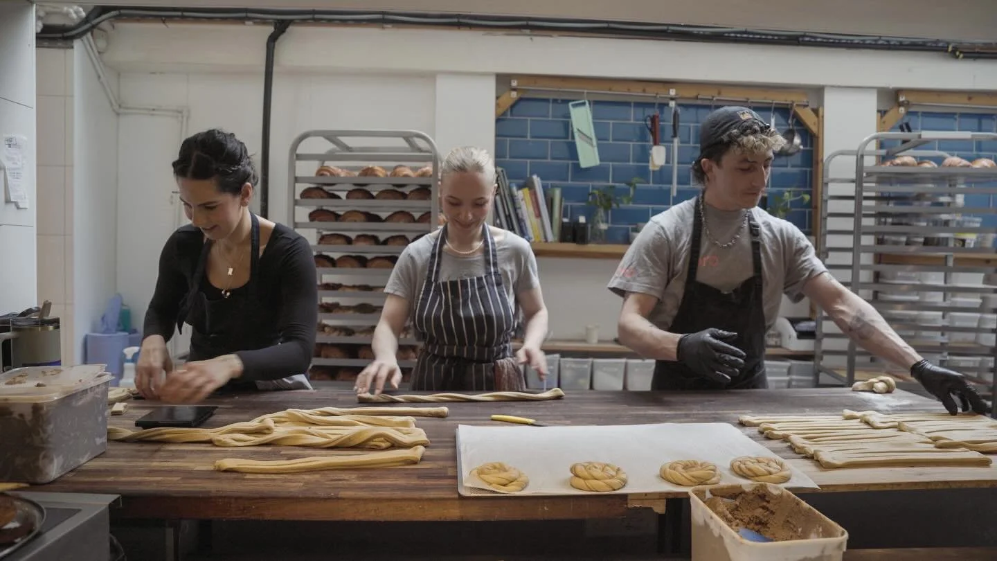 A beloved community staple at the heart of Fulham, Little Sourdough Kitchen. 

Interview and film out on July 1st at www.frittoeditions.com. 

#frittoeditions #foodnews
