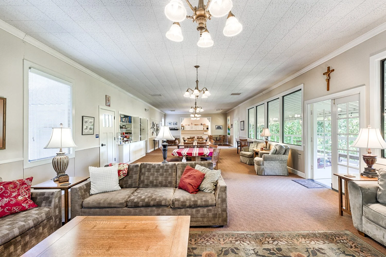 Main Lodge (Deck on the right)