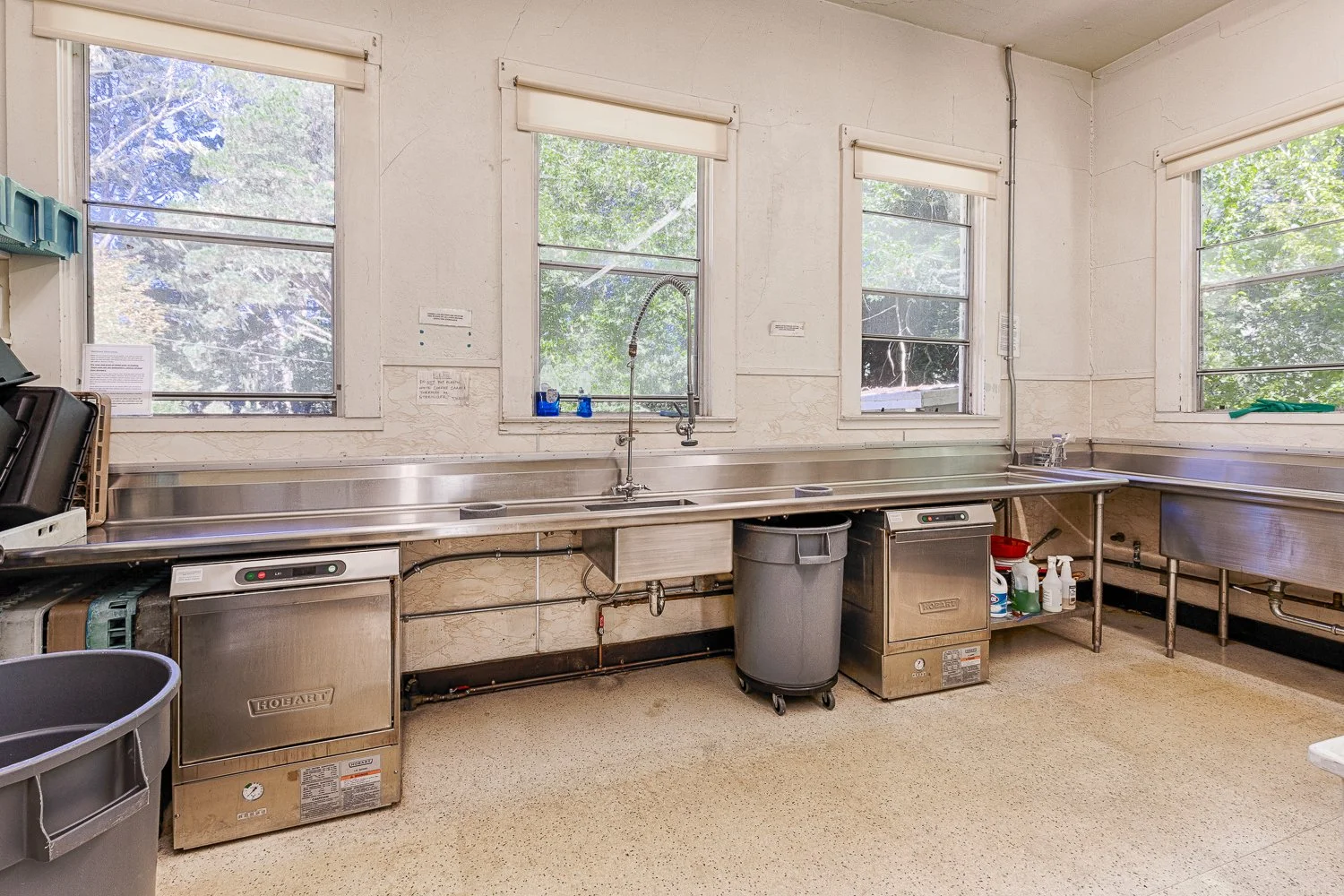 Dining Room - Kitchen