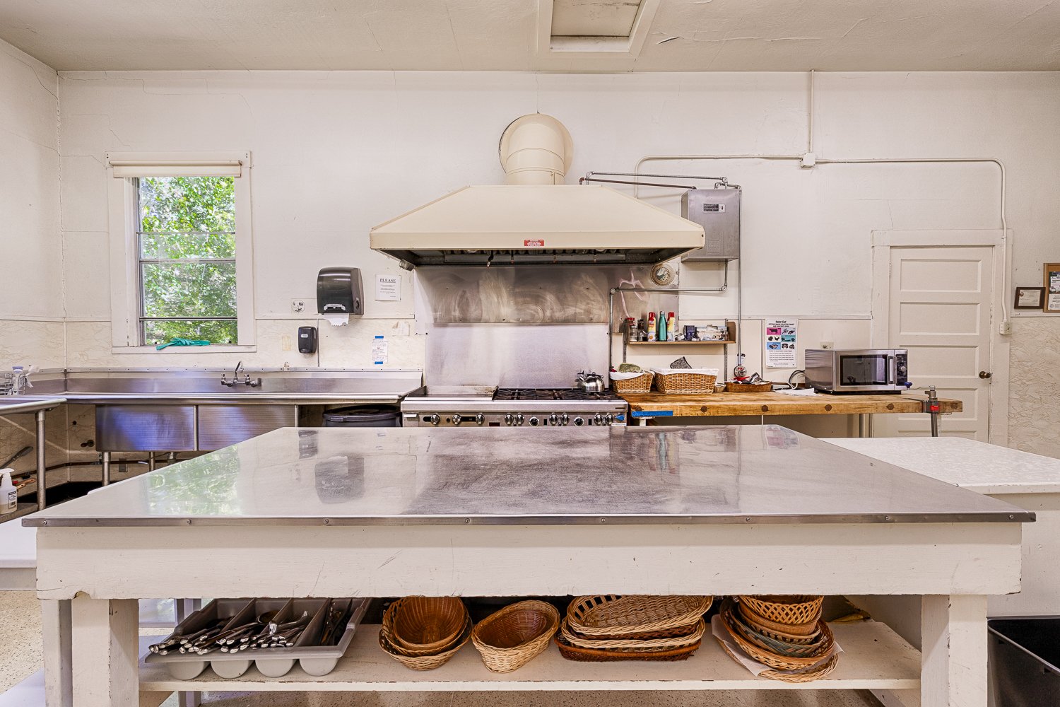 Dining Room - Kitchen