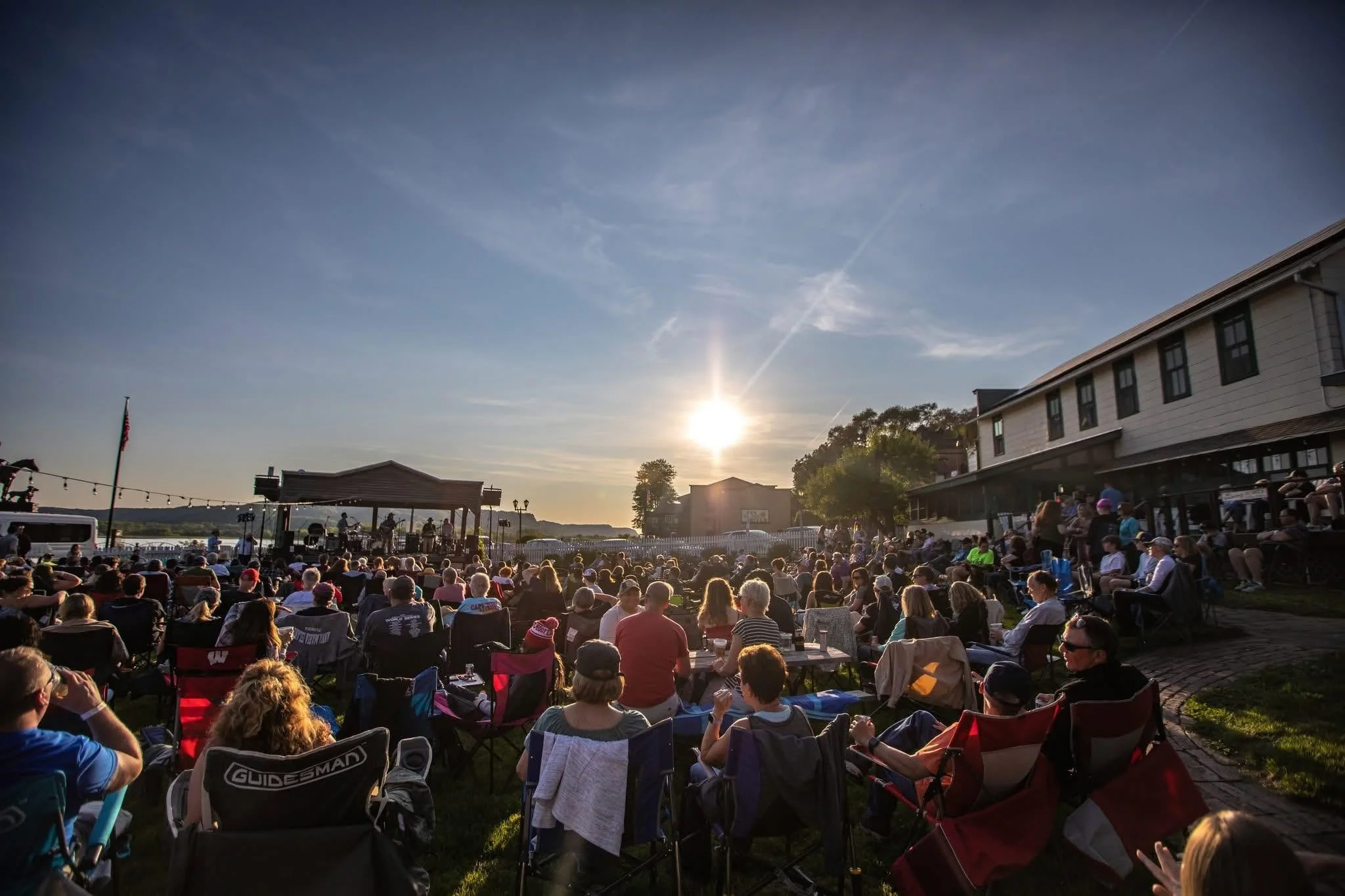 Tourism, entertainment give towns along Mississippi River a reboot