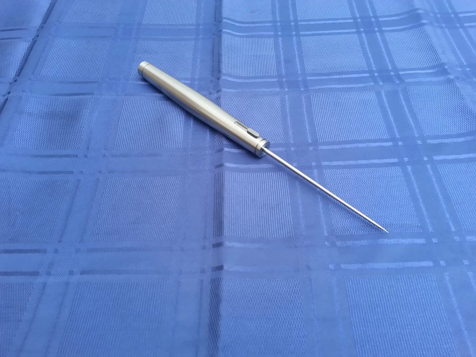 Alien Bounty Hunter Stiletto / Gimlet (Replica)