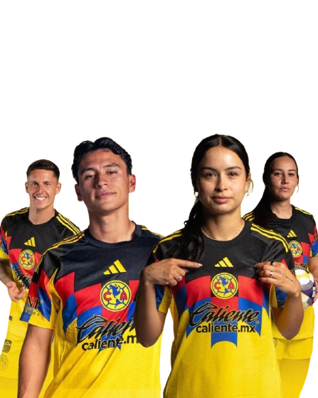 Cuatro personas luciendo camisetas de fútbol del Club América, en diferentes poses, en un fondo negro.