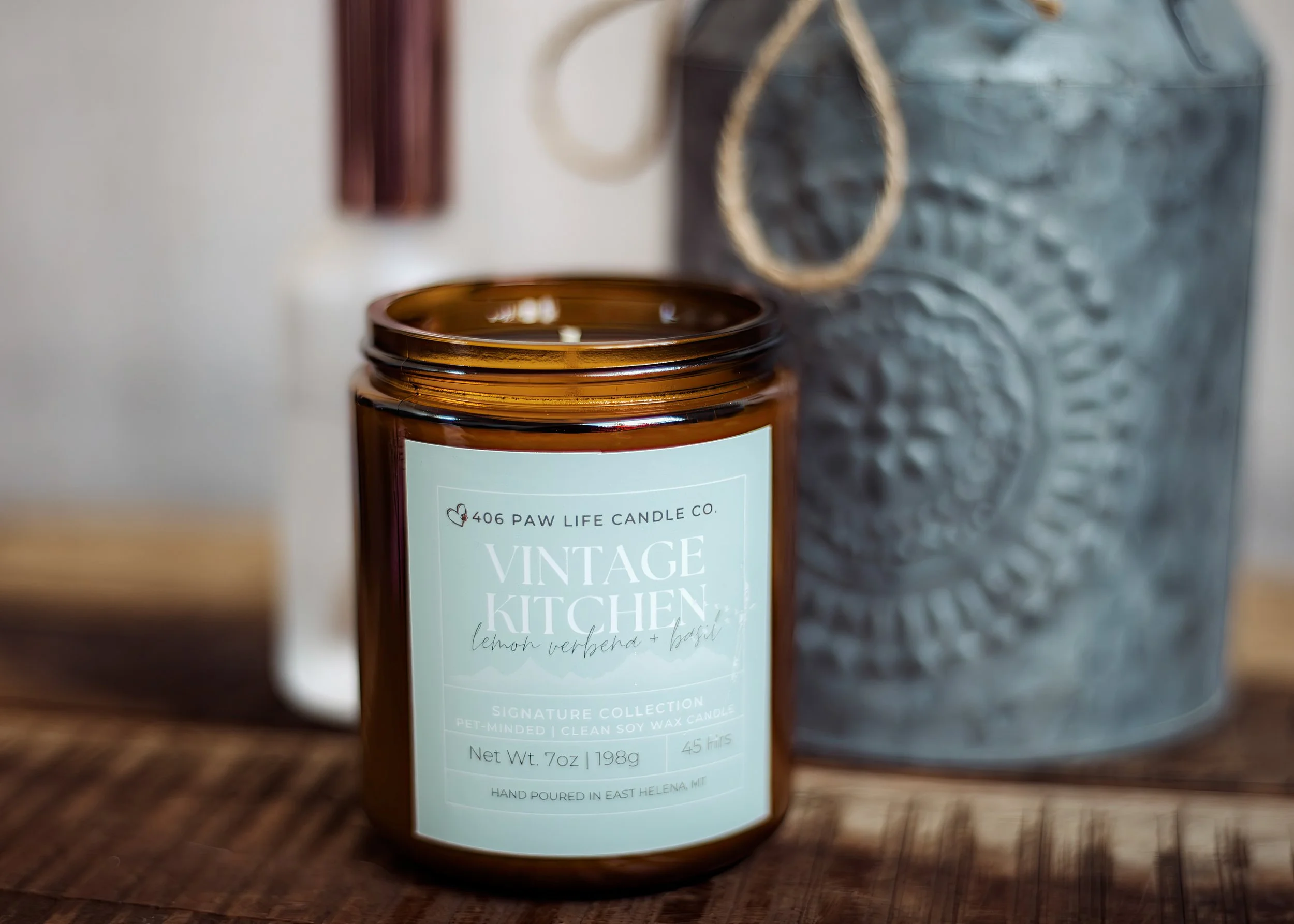 Vintage Kitchen (lemon verbena + basil) Signature