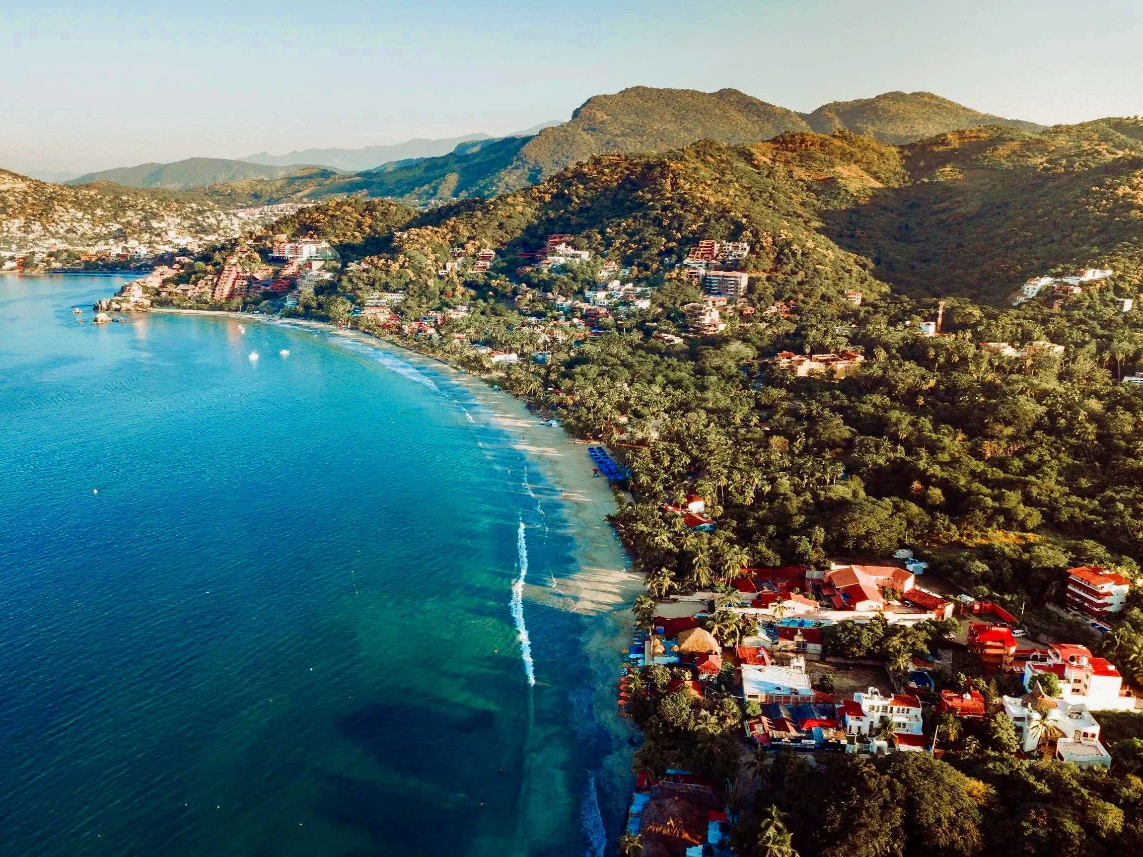 ¿Qué Zona de Zihuatanejo Va Mejor con tu Estilo de Vida?
