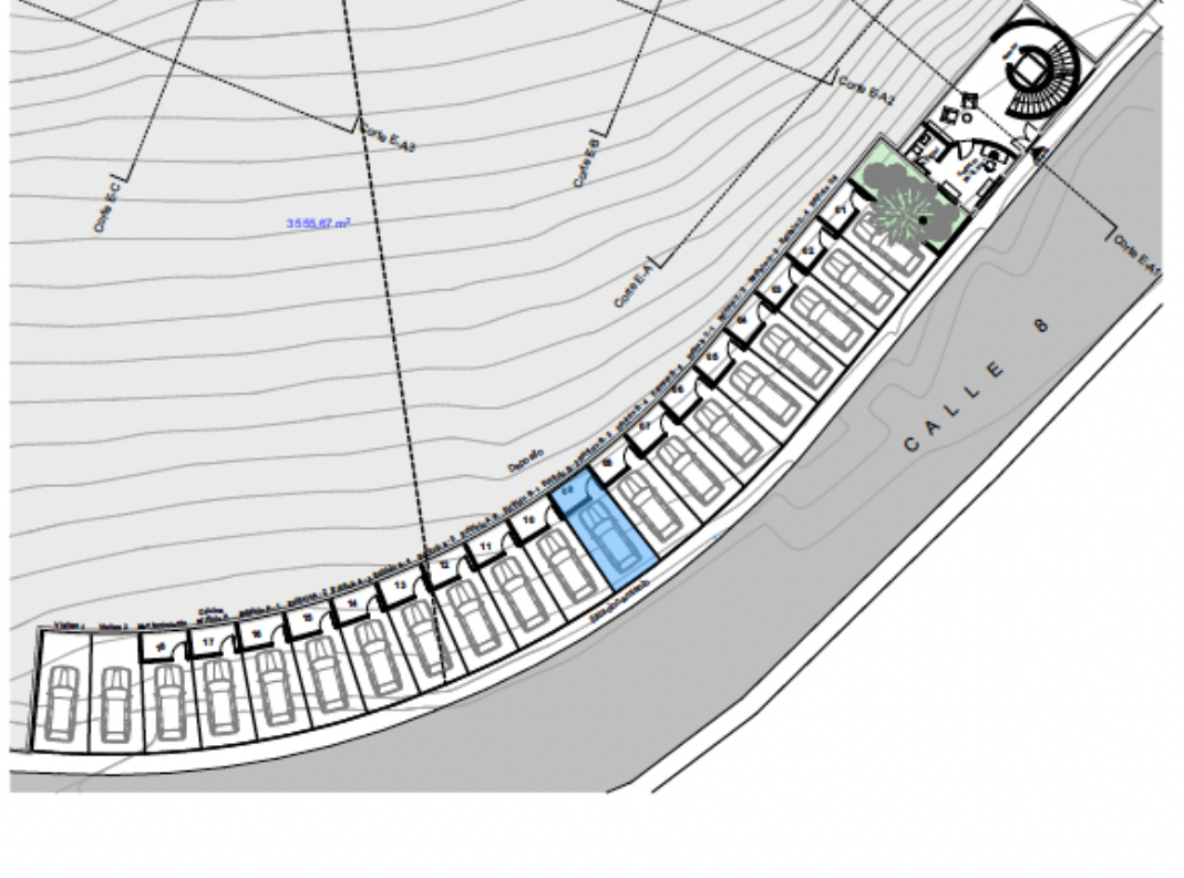 Luna 102 parking.png
