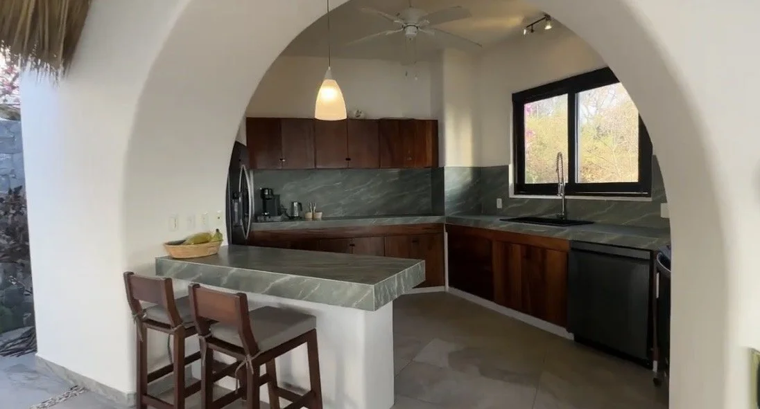casa-al-final-de-la-calle-kitchen.jpg