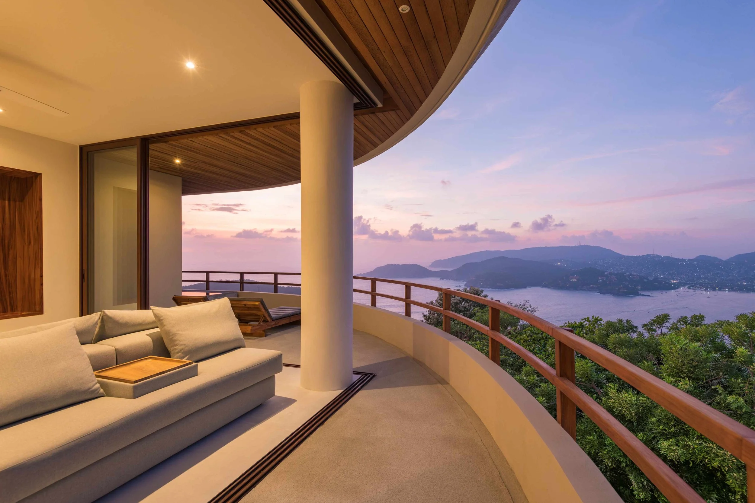 Oceanview villa in Cerro del Vigía.