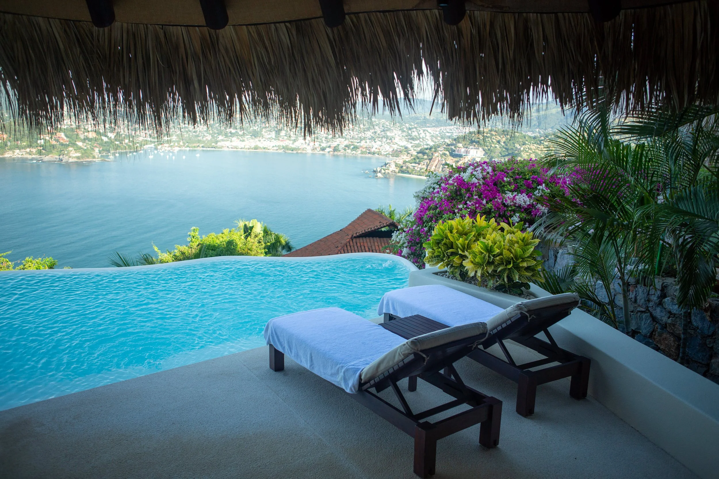 homes for sale in Zihuatanejo