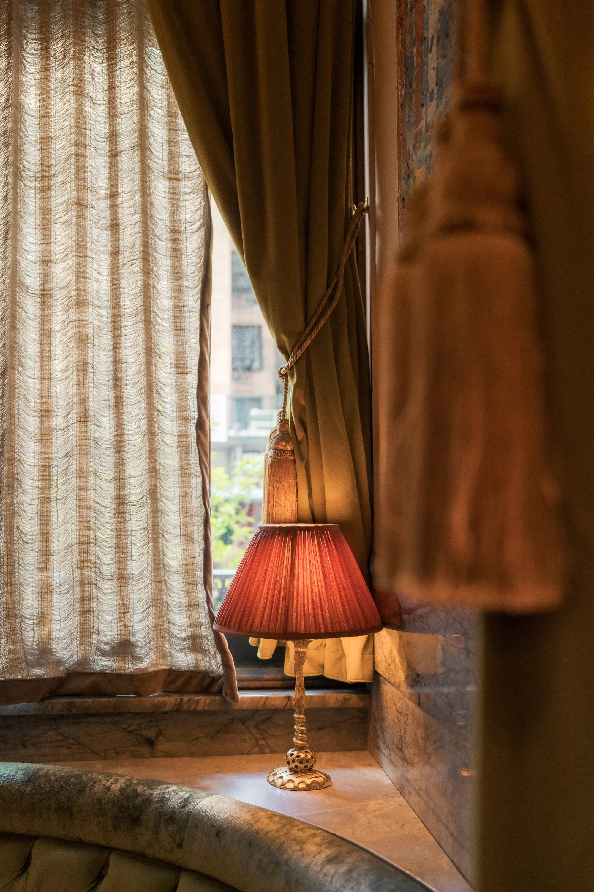 AR505502 copyligthroom edit.jpg