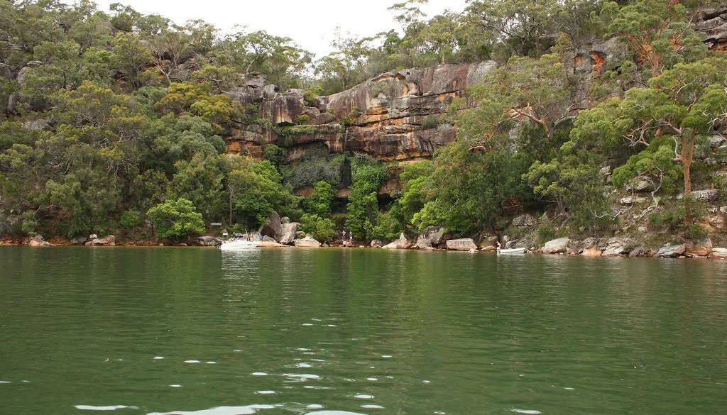 Refuge Bay &amp; America Bay: Calm Hawkesbury favourites