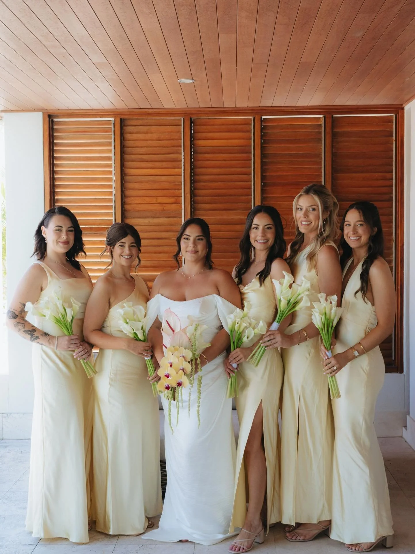 Coming out of my Mat leave bubble to see these gorgeous photos of Issy and her babes 💛 Captured by the very talented @angelabrushephotography 

Location @pier33mooloolaba 
Photographer &amp; Content Creator  @angelabrushephotography 
Stylist @sunshi