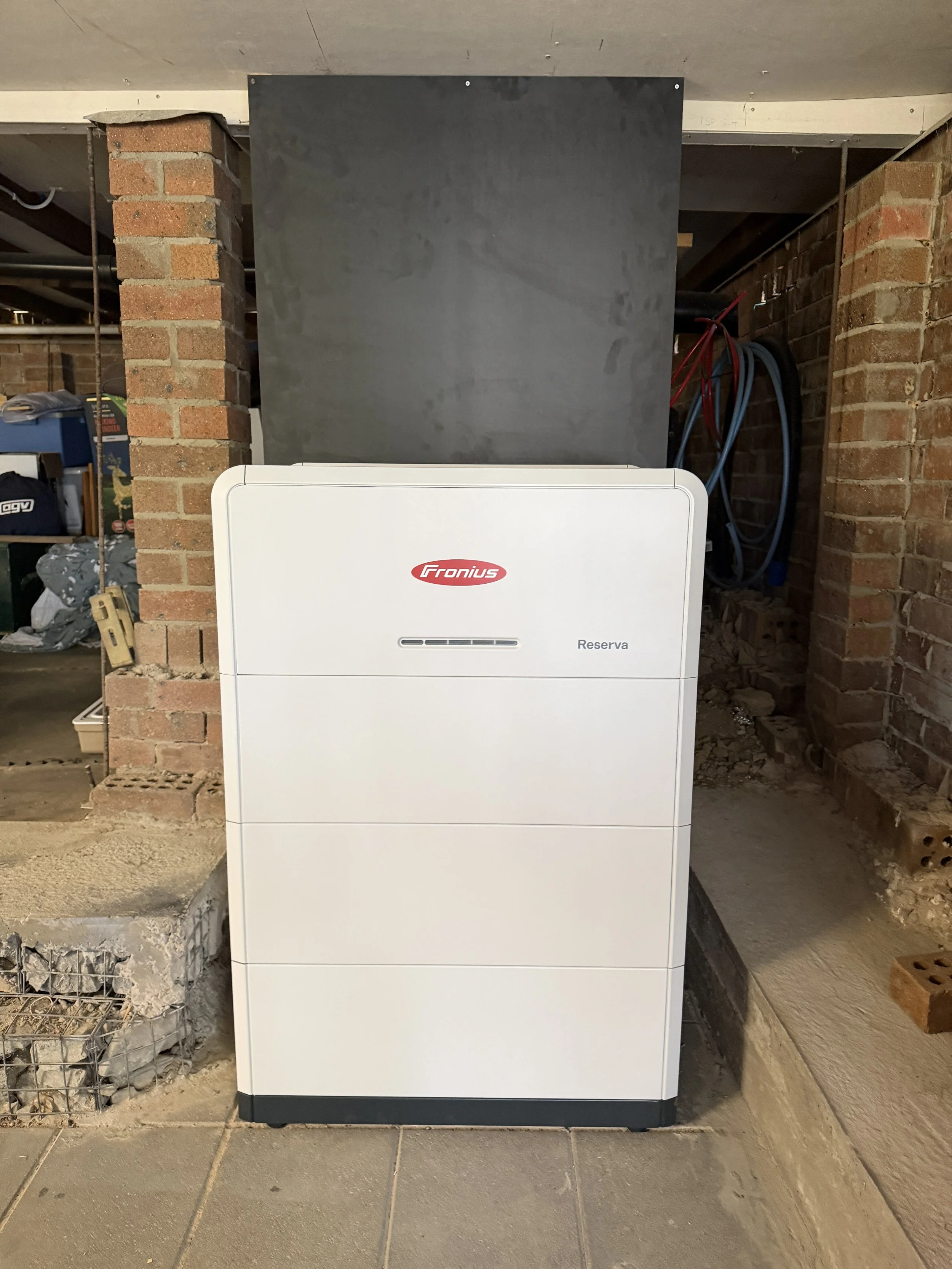 moruya-heads-fronius-battery.JPG