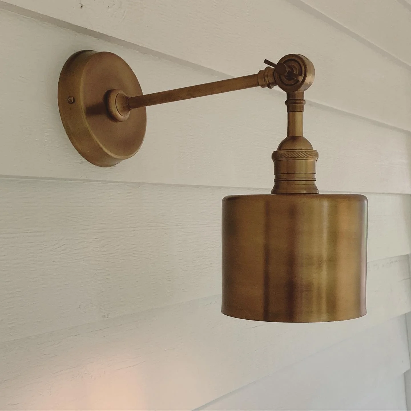 outdoor wall light antique brass coastal farmhouse - Cowley Electrical installation