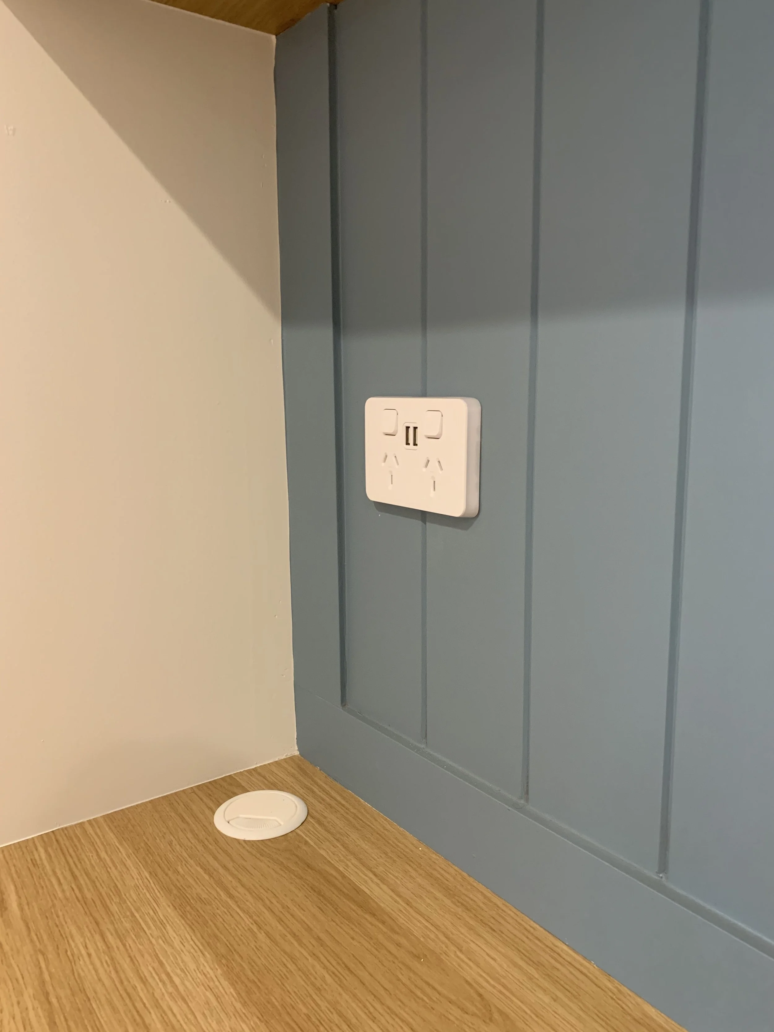 study desktop switches and powerpoints