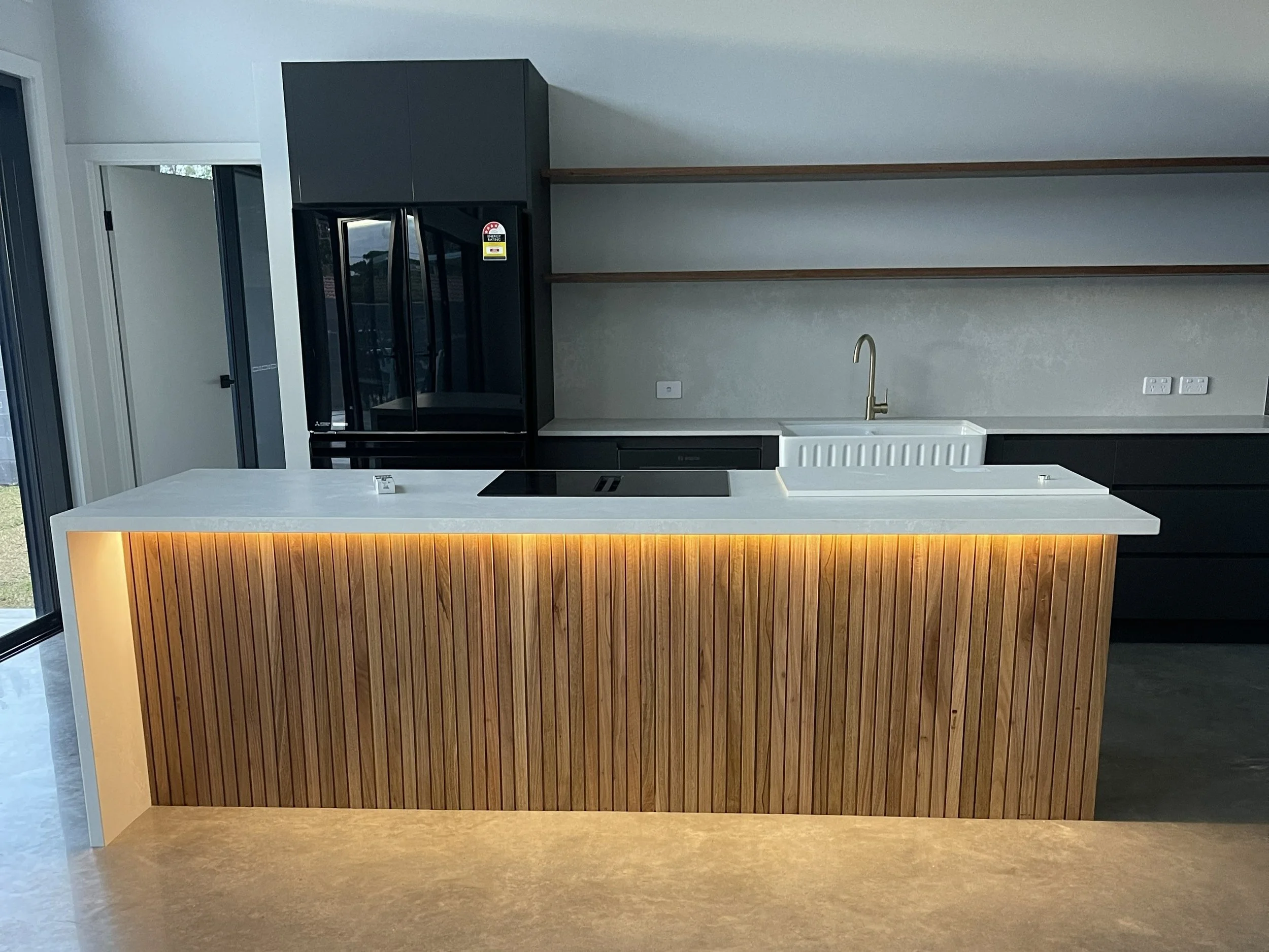 kitchen broulee build  - Cowley Electrical