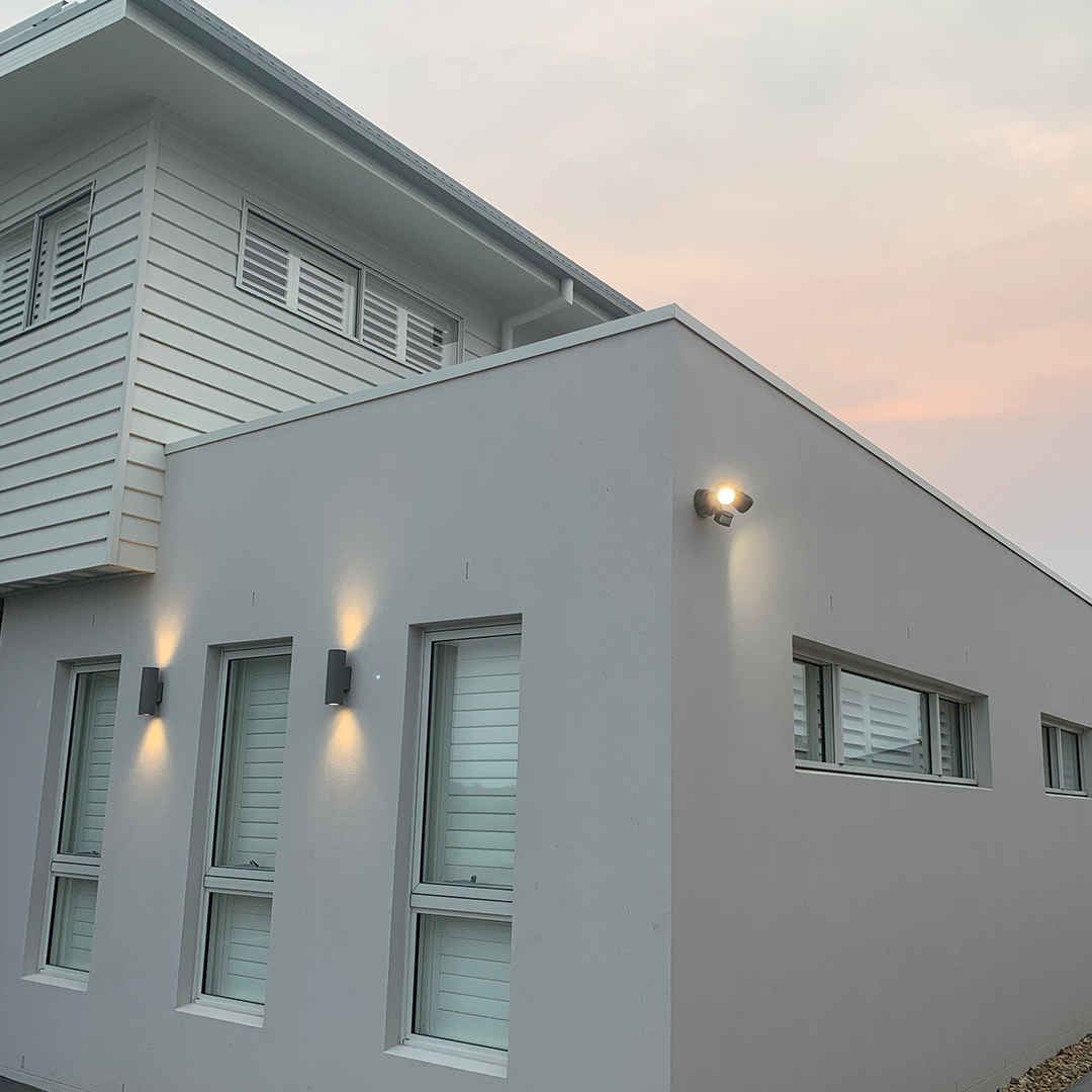 external up down lights