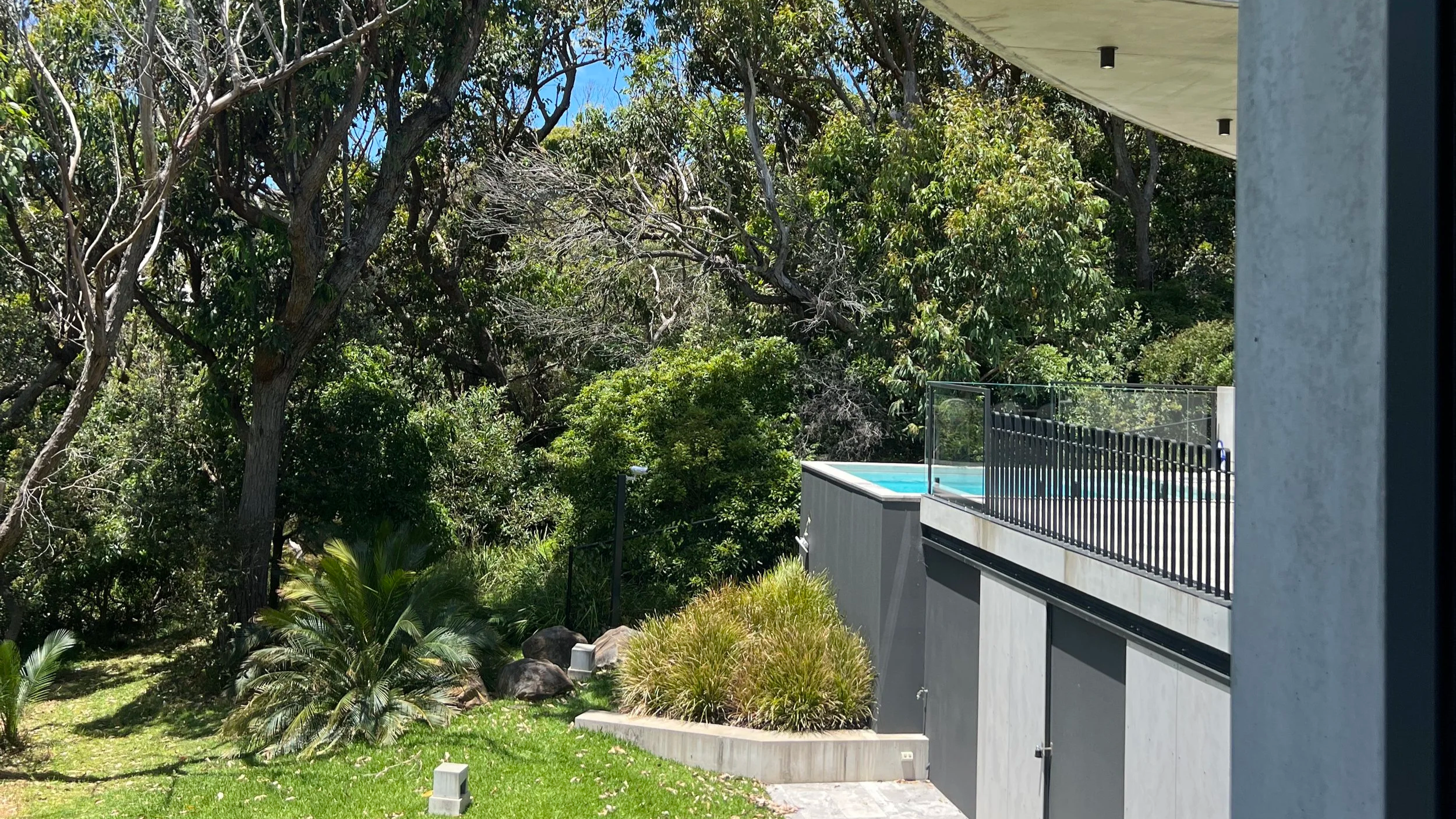 custom home electrician south coast