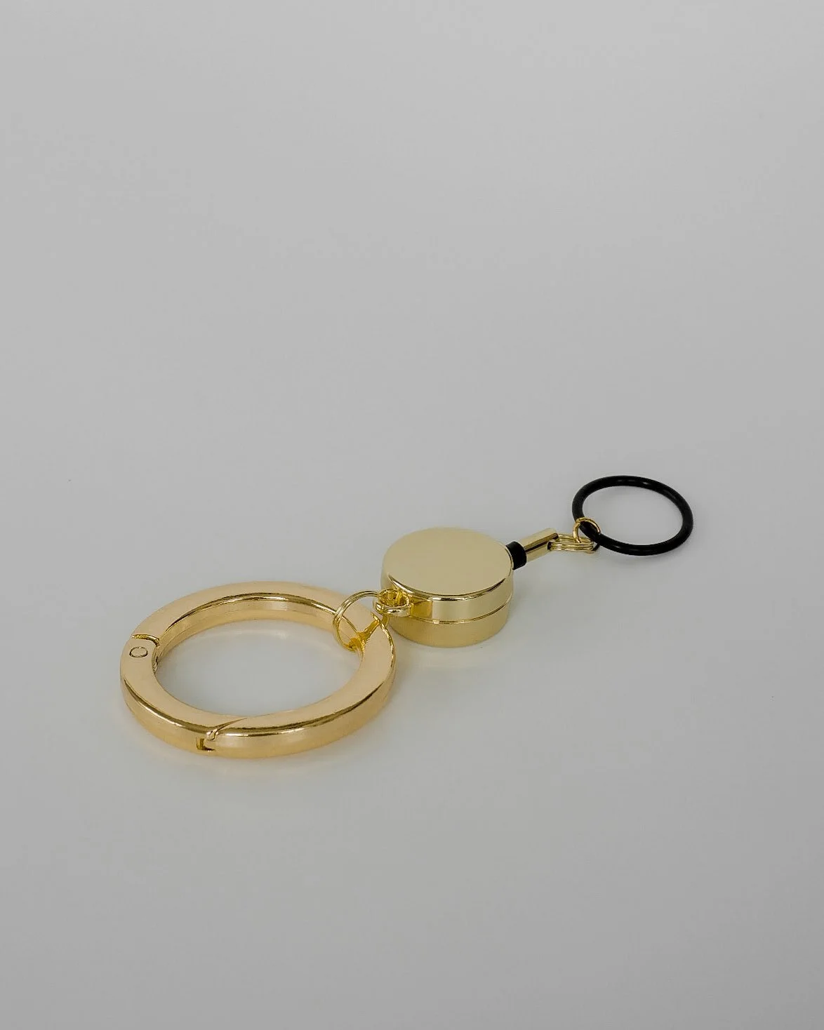 Ōdes Golden Ring Hook with Retractable Reel