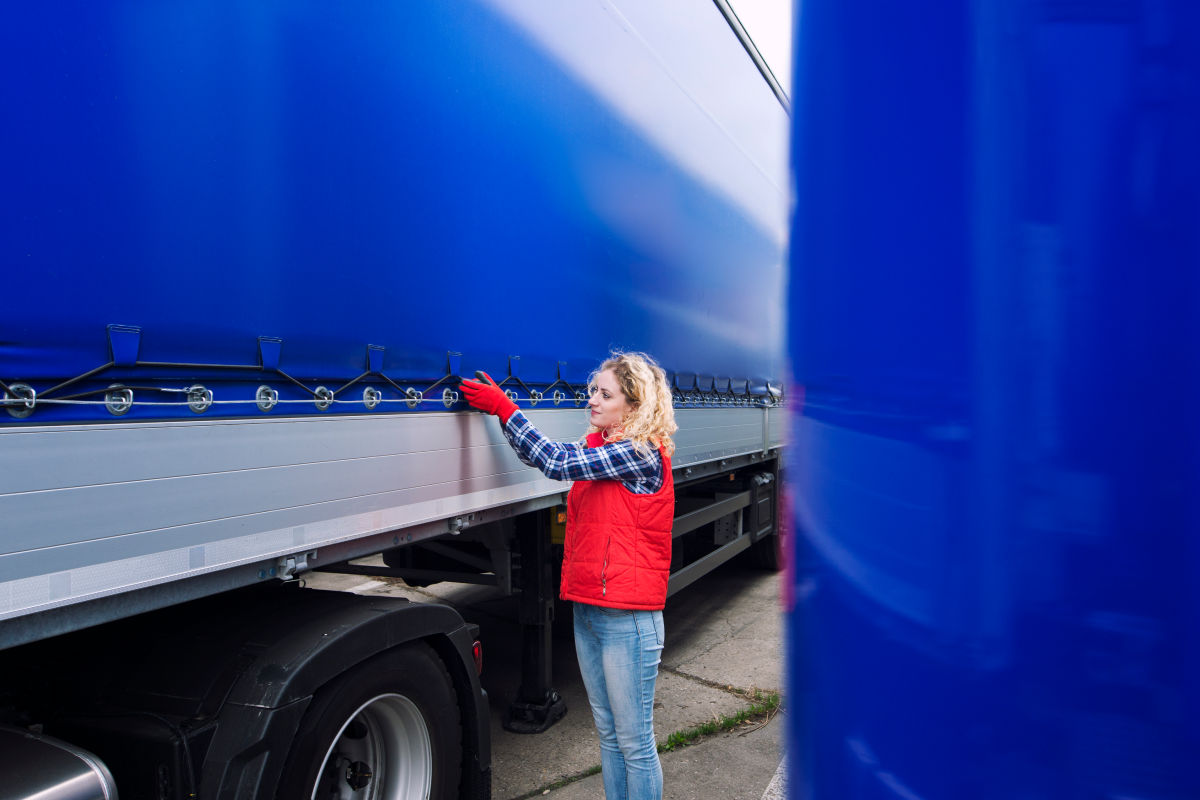 How Custom Tarp Systems Prevent Damage &amp; Cut Costs