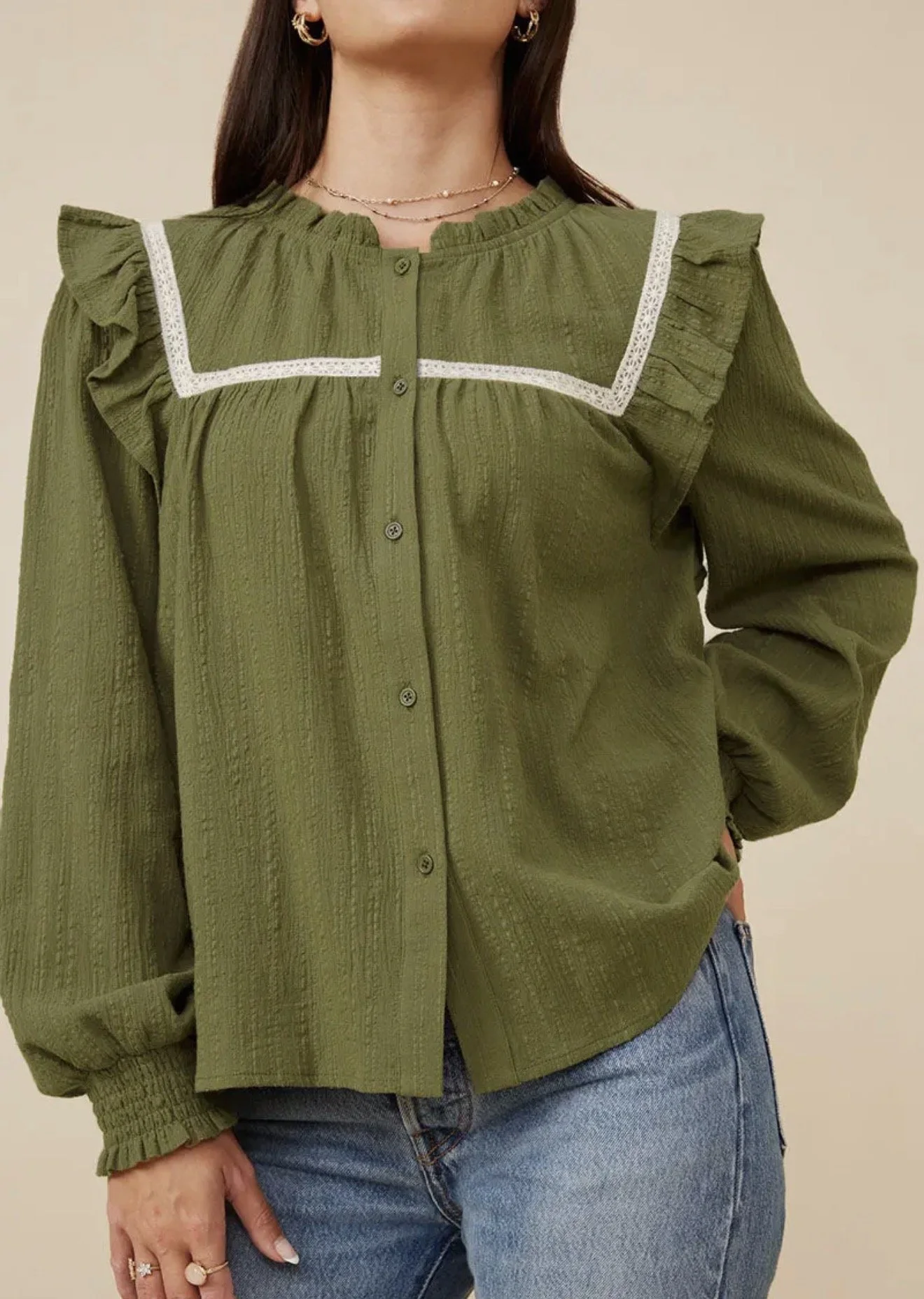 Lace Ruffled perfect spring top