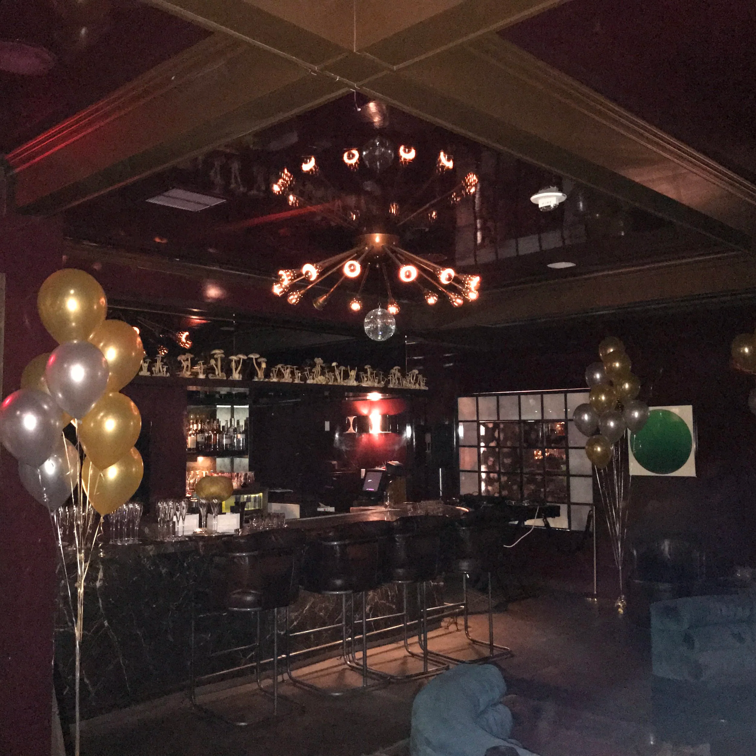 10/11' Silver Gold bouquet