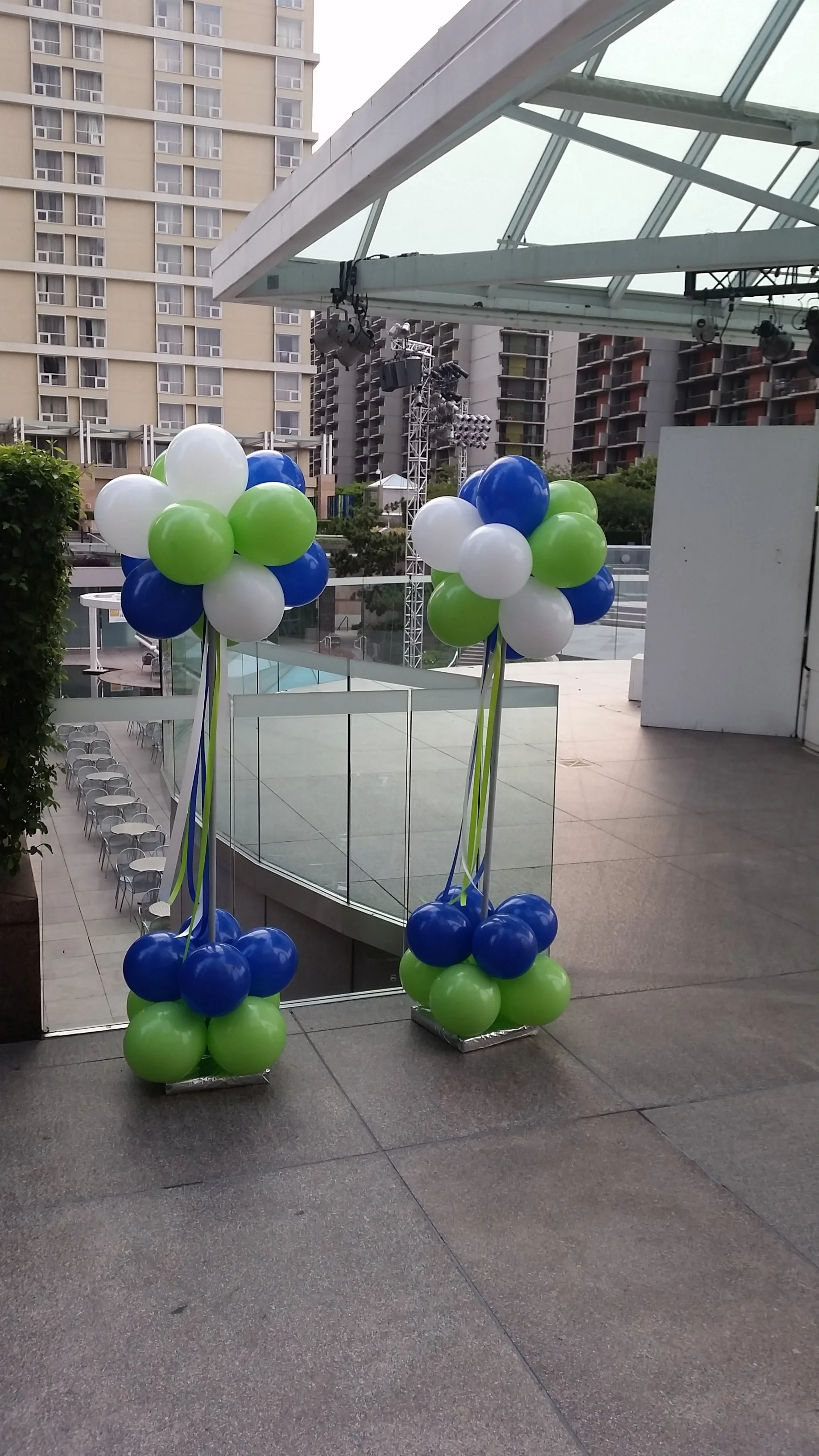 Balloon Toptoparies.jpg