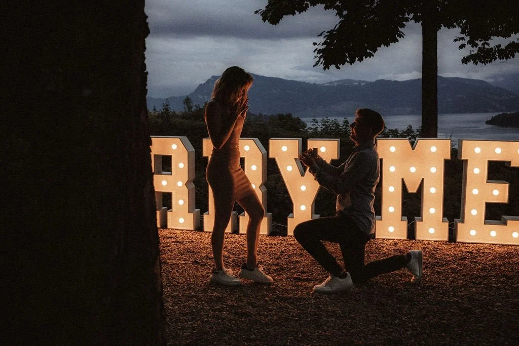 💍🇨🇭
Will you marry me? Planning &amp; decoration of unique marriage proposals in Switzerland.

Location: @schloessliutenberg 
Concept: @proposal_in_switzerland  Planning and design:  @liebesding.wedding.planner Photographers: @lcphotography.ch Mus