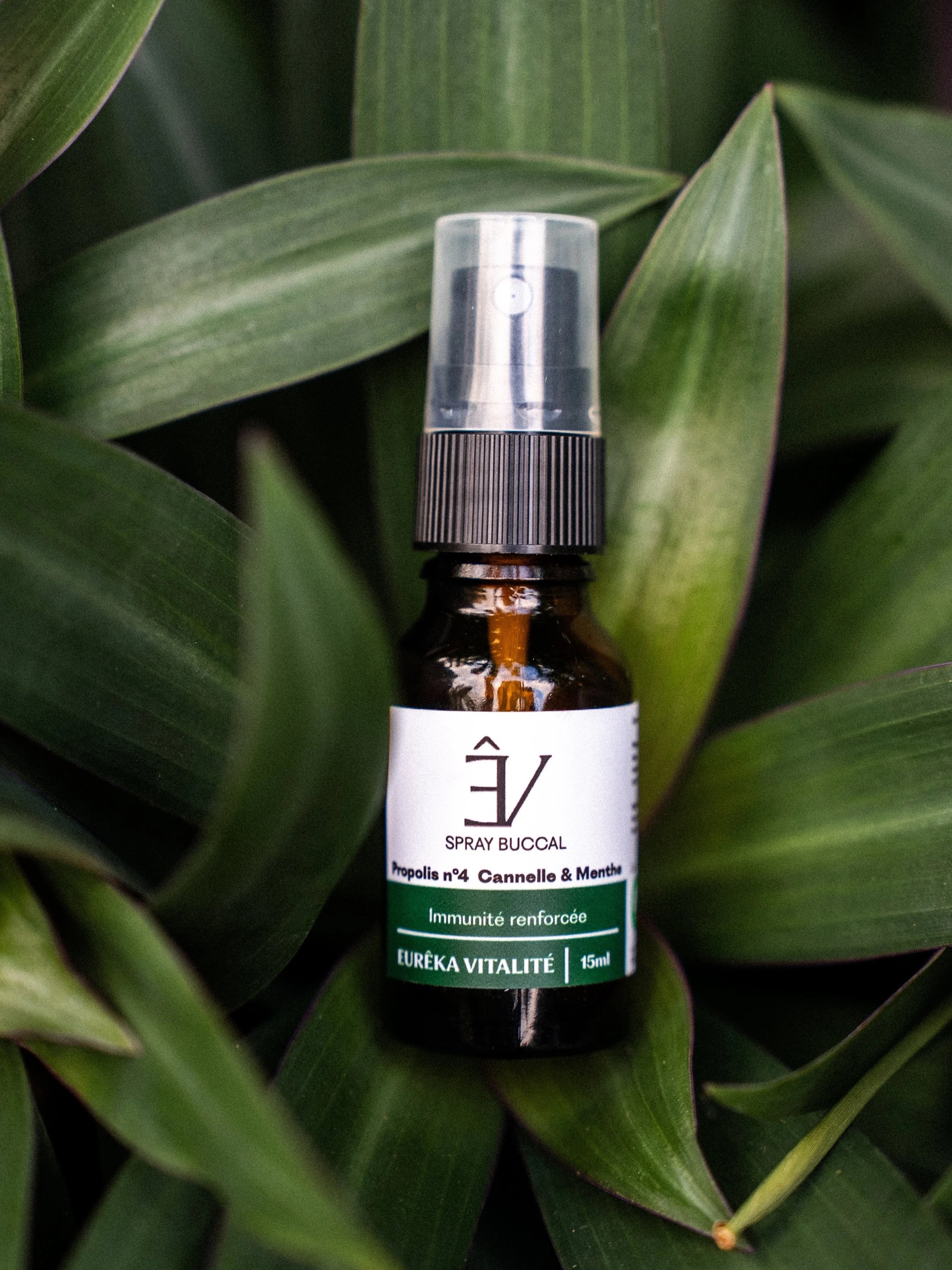 Eurêka Vitalité - Marque de cosmétique vendue en pharmacie - Création de l'identité graphique (logo, packagings, charte graphique)