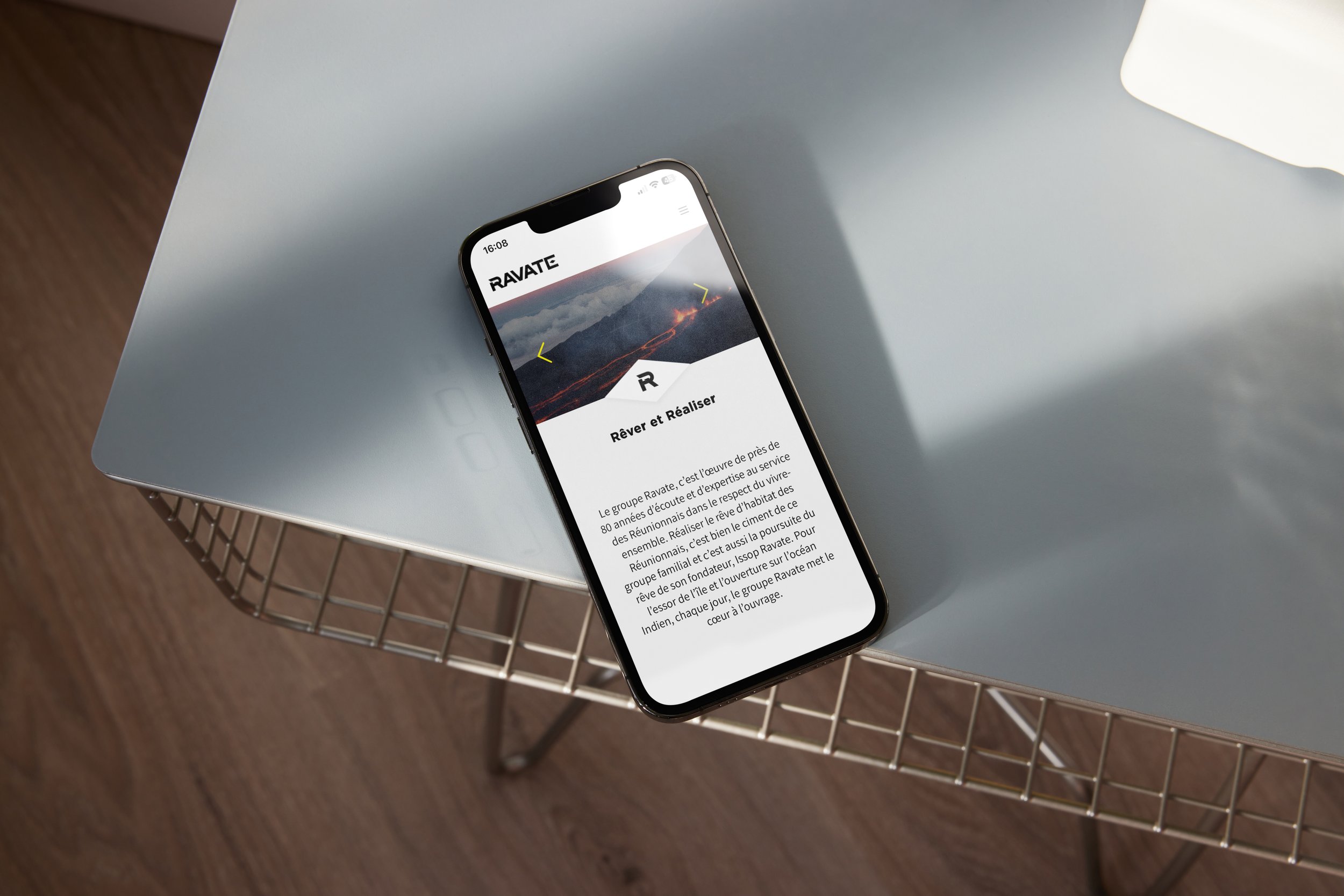 mockup-phone-Ravate.jpg