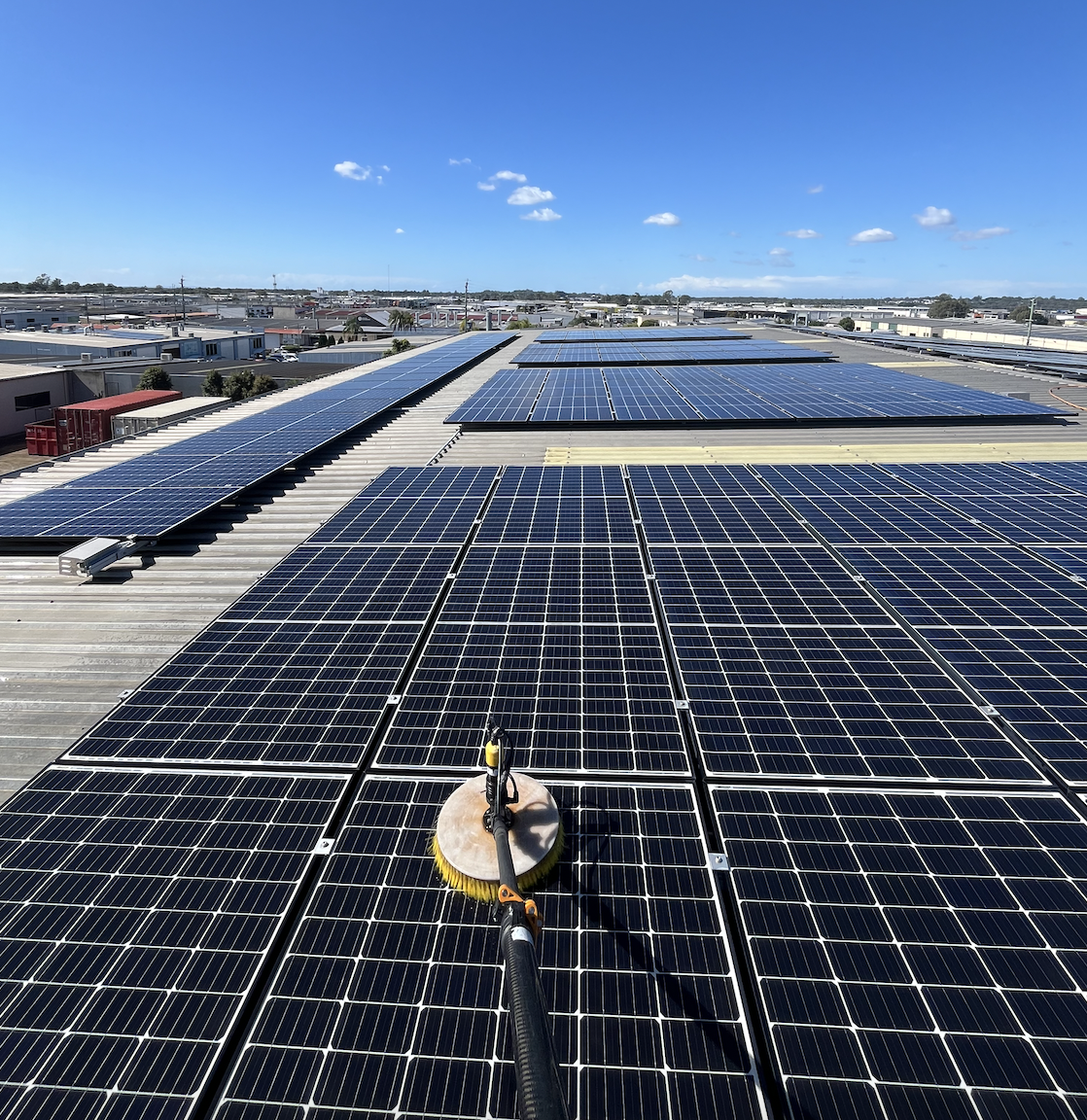 Solar Panel Cleaning: Does It Actually Improve Efficiency?