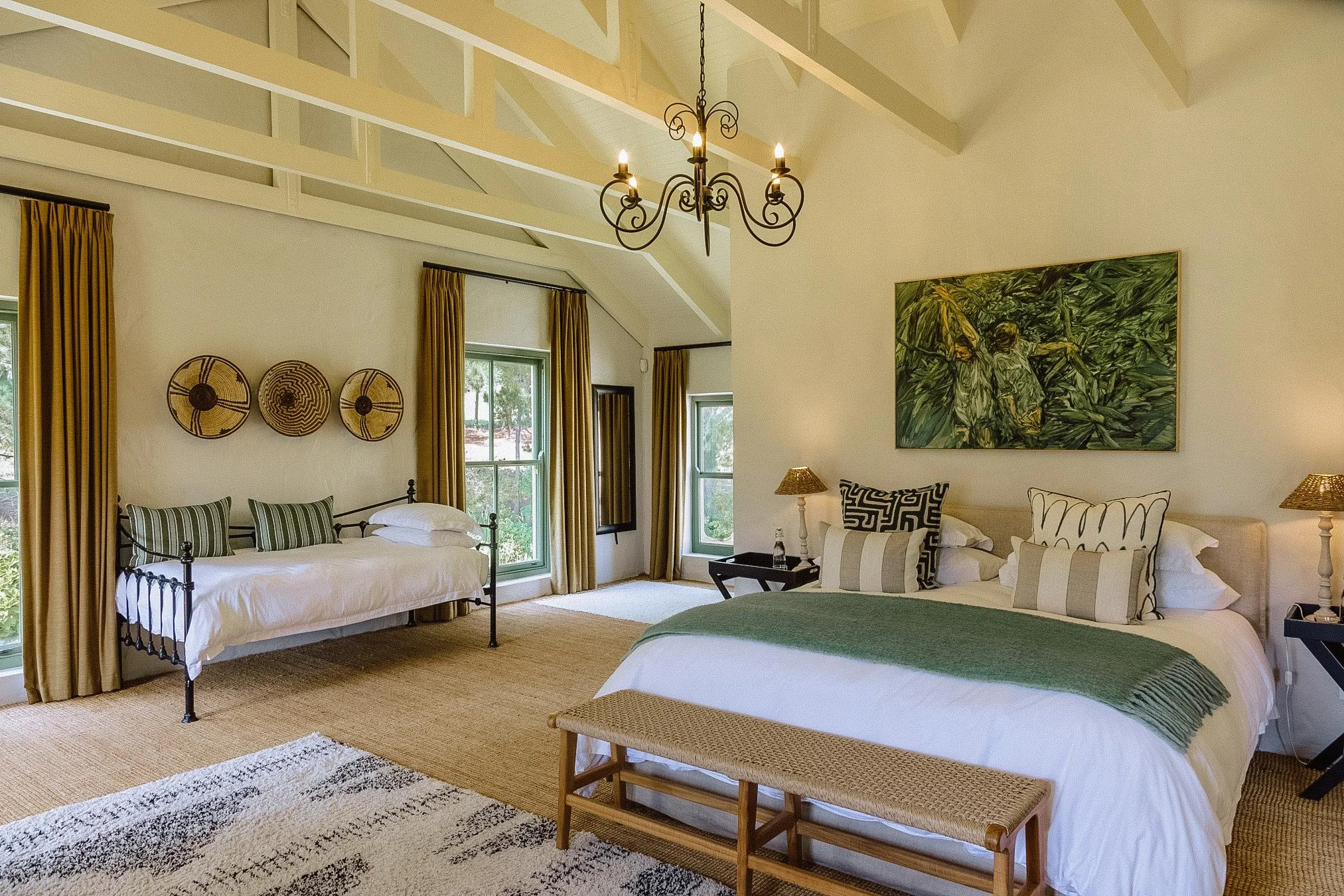 Moyas-Vineyard-MvR-2026-02-Interior-Bedroom-2-001.jpg