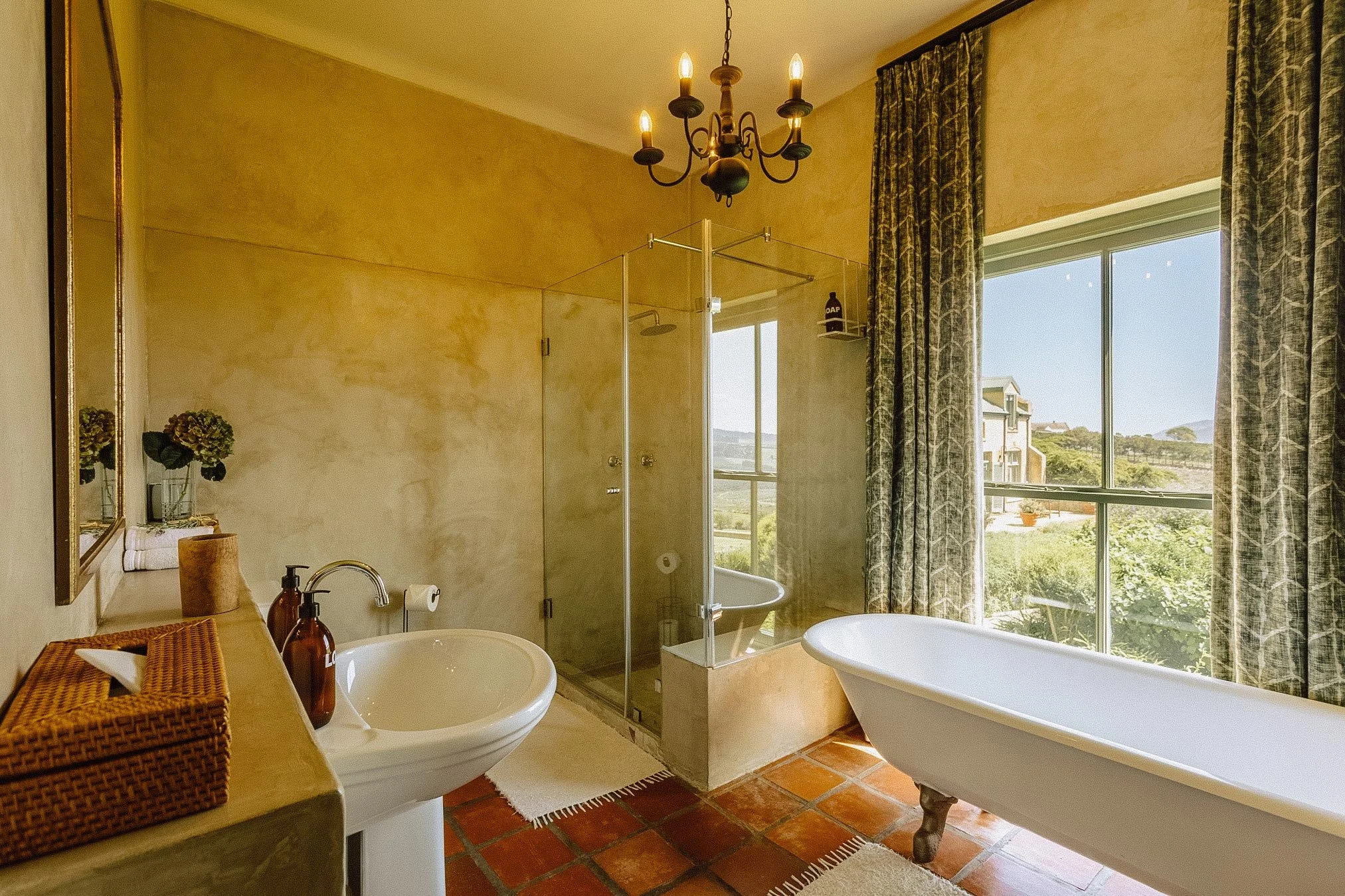 Moyas-Vineyard-MvR-2026-02-Interior-Bedroom-3-002.jpg
