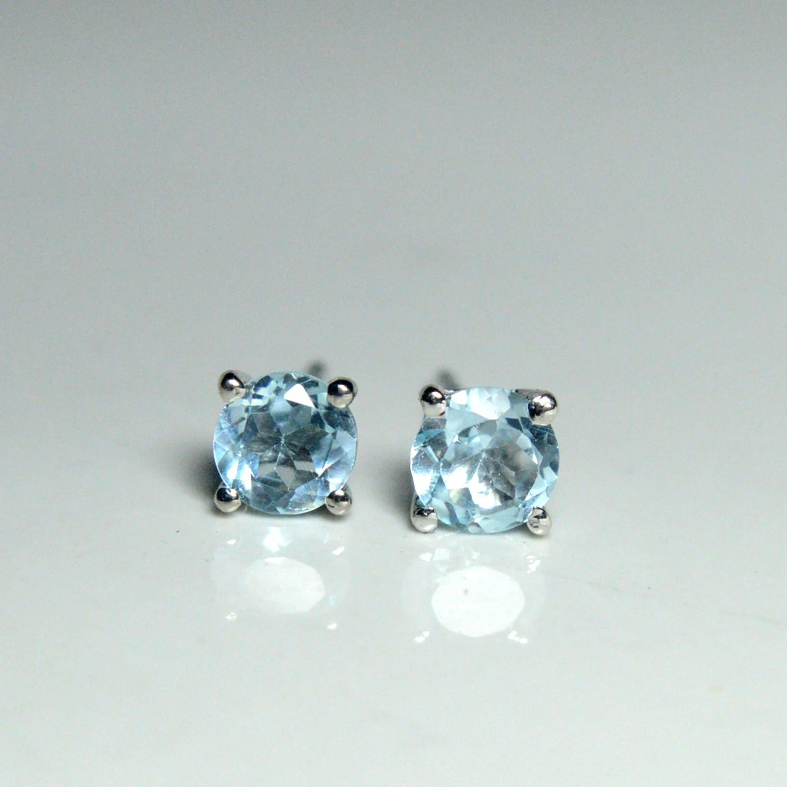 Solid 925 Sterling Silver Topaz Earrings