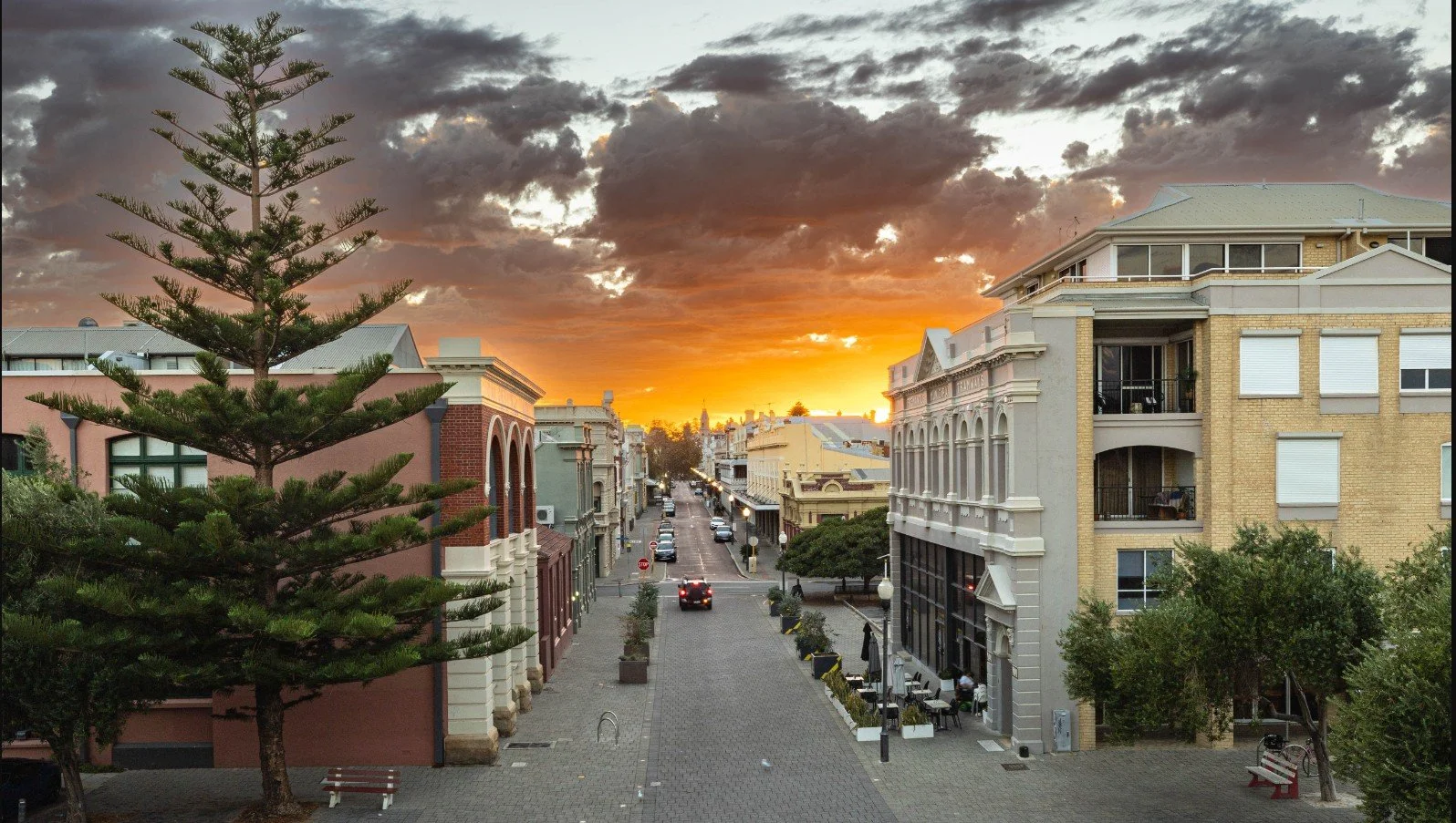 West End sunrise - Fremantle.jpg