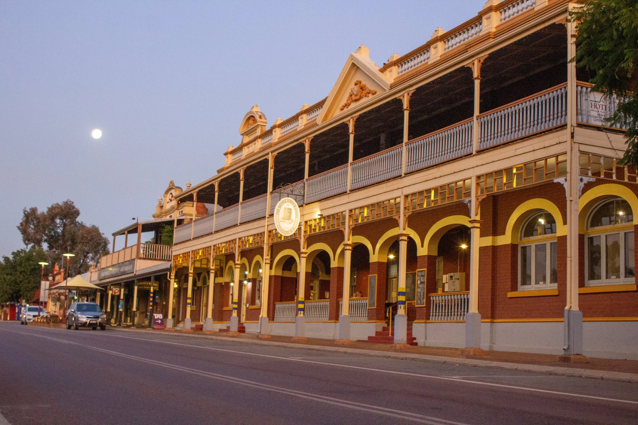 Toodyay Hotel (1 of 1).jpg