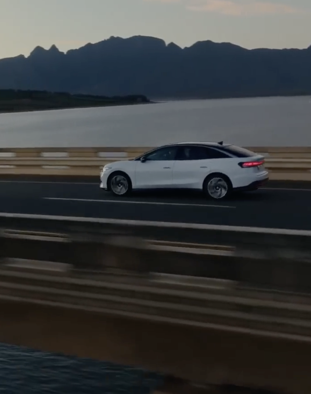 VOLKSWAGEN | "BREAKTHROUGH: THE NEW ALL-ELECTRIC ID7"