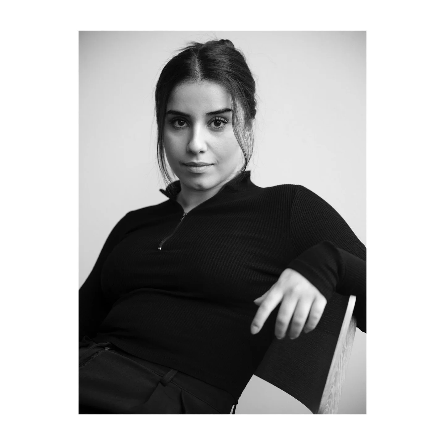 Talent @stranbenli

Portr&aelig;tter &ndash; og is&aelig;r skuespillerportr&aelig;tter &ndash; har efterh&aring;nden f&aring;et en helt s&aelig;rlig plads i mit hjerte.

Alle, der kommer til en af mine sessions, har personlige &oslash;nsker og usikke