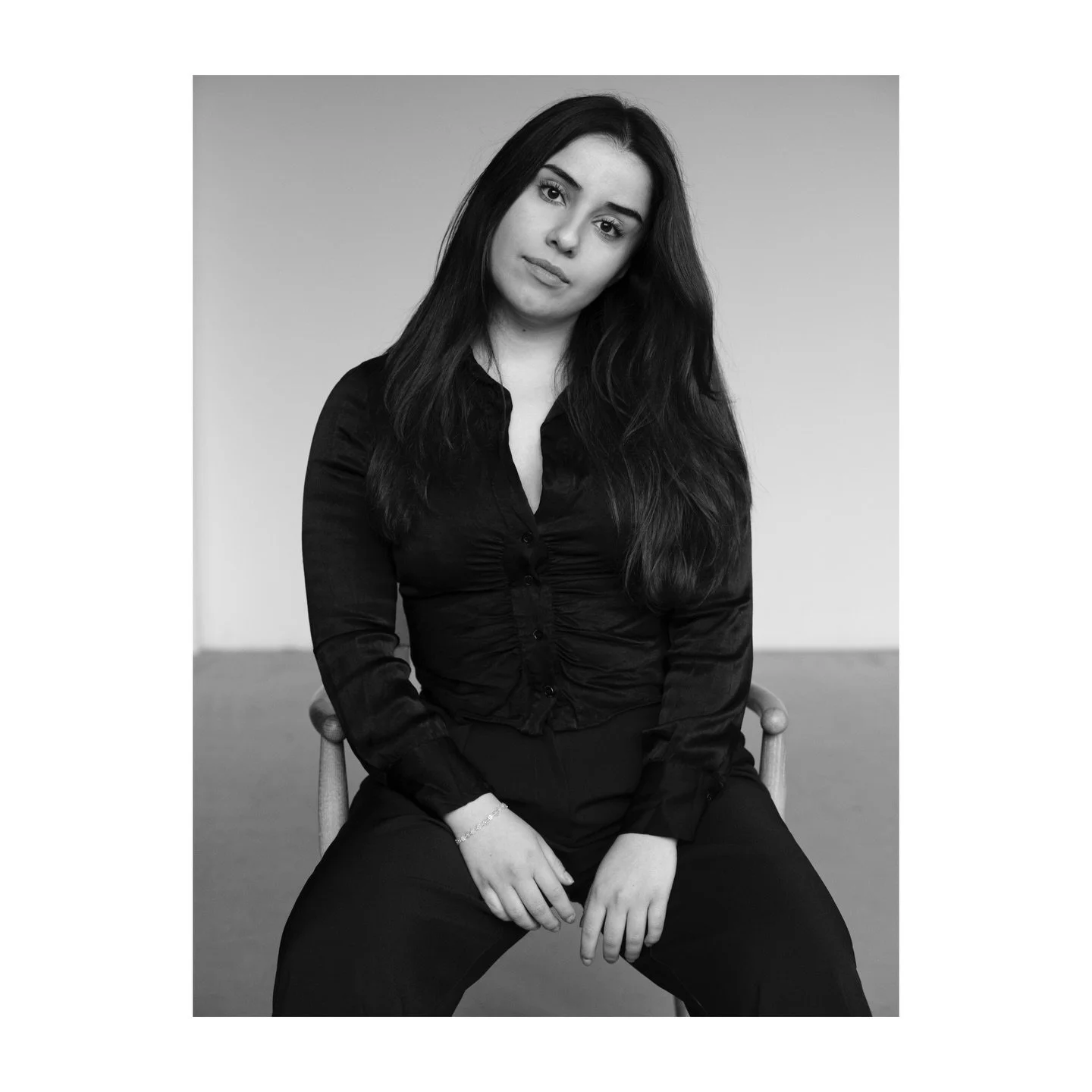 Talent @stranbenli

Portr&aelig;tter &ndash; og is&aelig;r skuespillerportr&aelig;tter &ndash; har efterh&aring;nden f&aring;et en helt s&aelig;rlig plads i mit hjerte.

Alle, der kommer til en af mine sessions, har personlige &oslash;nsker og usikke