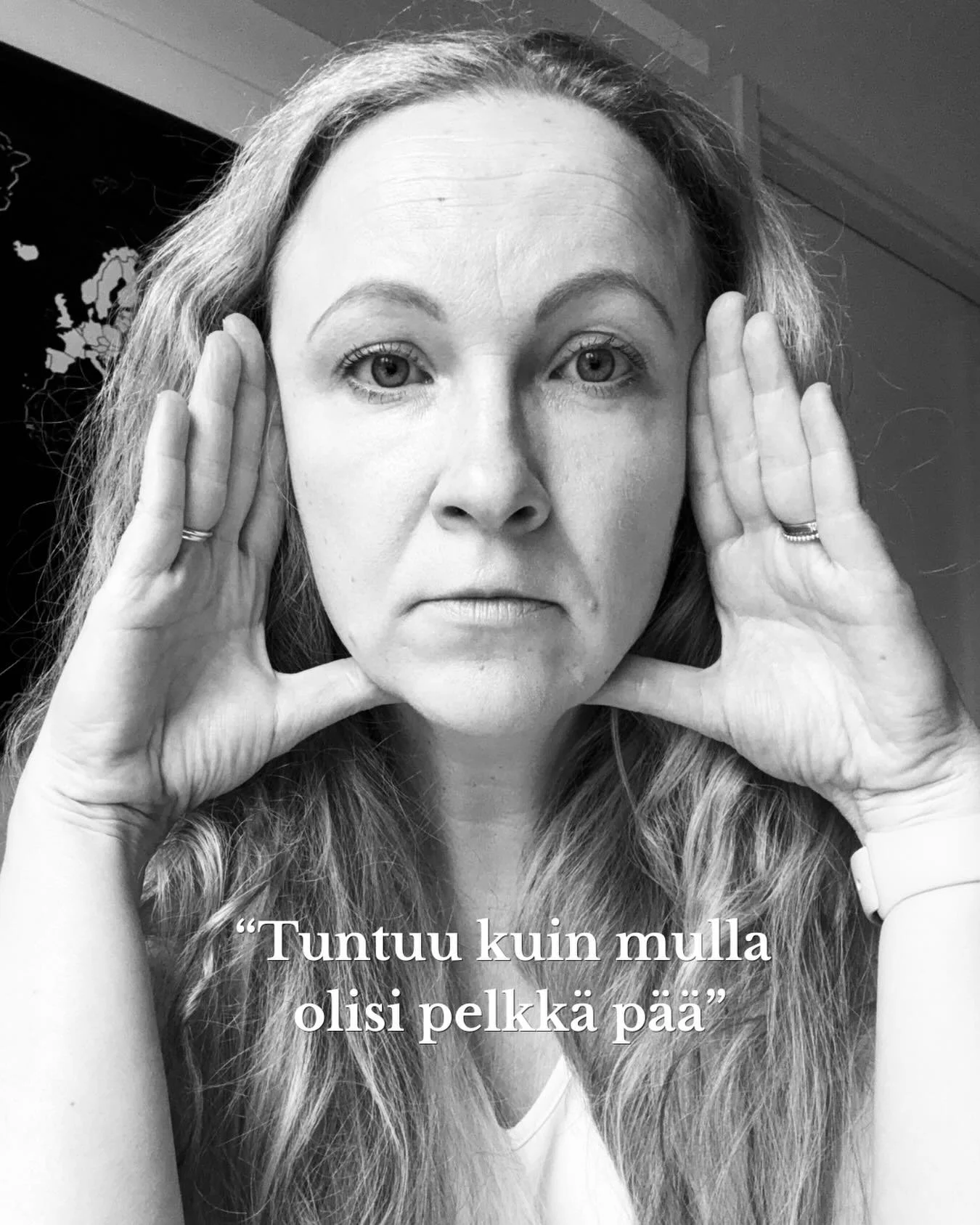 Pohdittiin asiakkaan kanssa sit&auml;, kuinka paljon el&auml;mme vain p&auml;&auml;n sis&auml;ll&auml;. H&auml;n kuvasi hyvin miten h&auml;nest&auml; tuntuu, ett&auml; h&auml;nen kehossaan olisi pelkk&auml; p&auml;&auml;. 

P&auml;&auml;, jossa ajatu