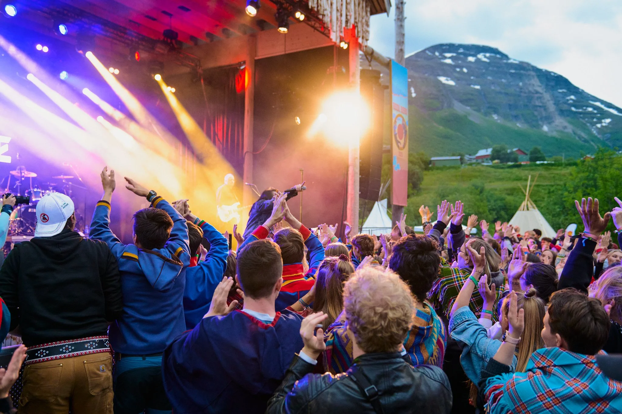 Riddu Riđđu - Kick Off