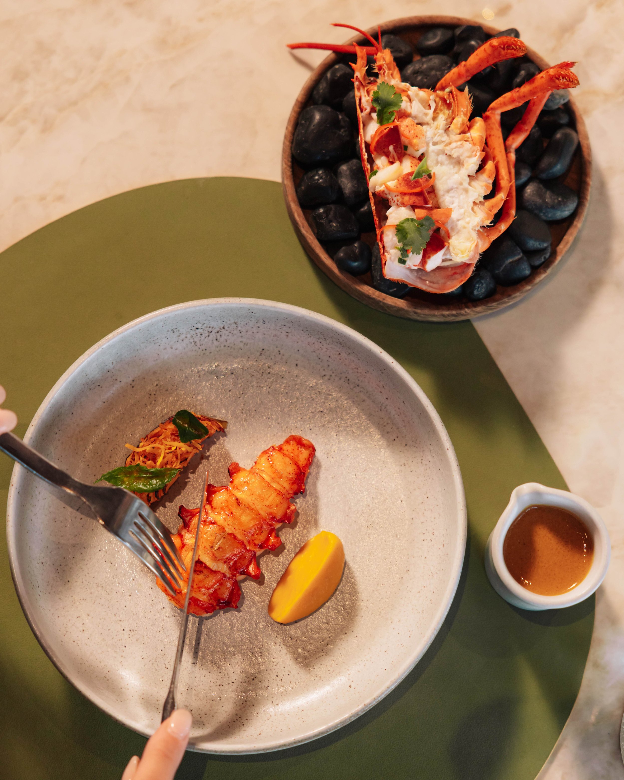 SUNDARA - JUNI-JULI - FEED_#3 lobster (1).jpg